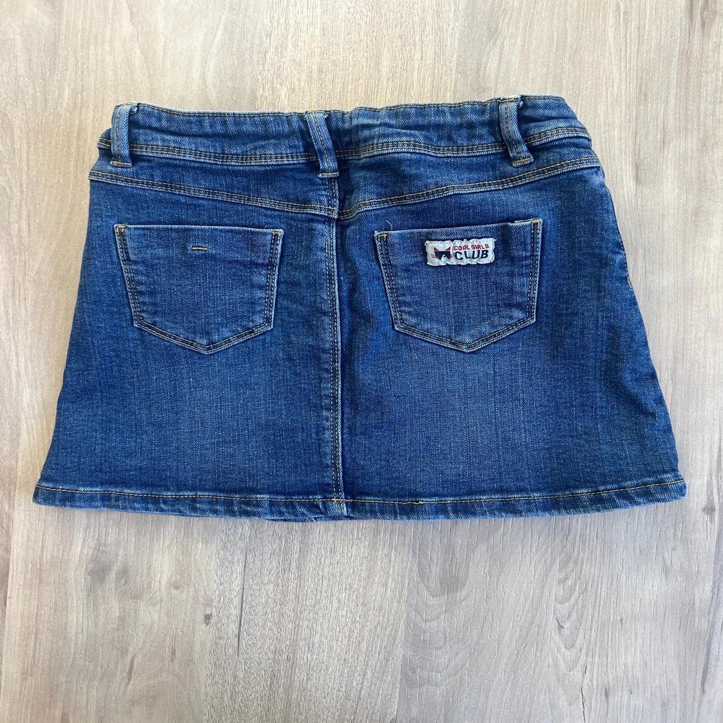 Short Okaidi : 6 ans