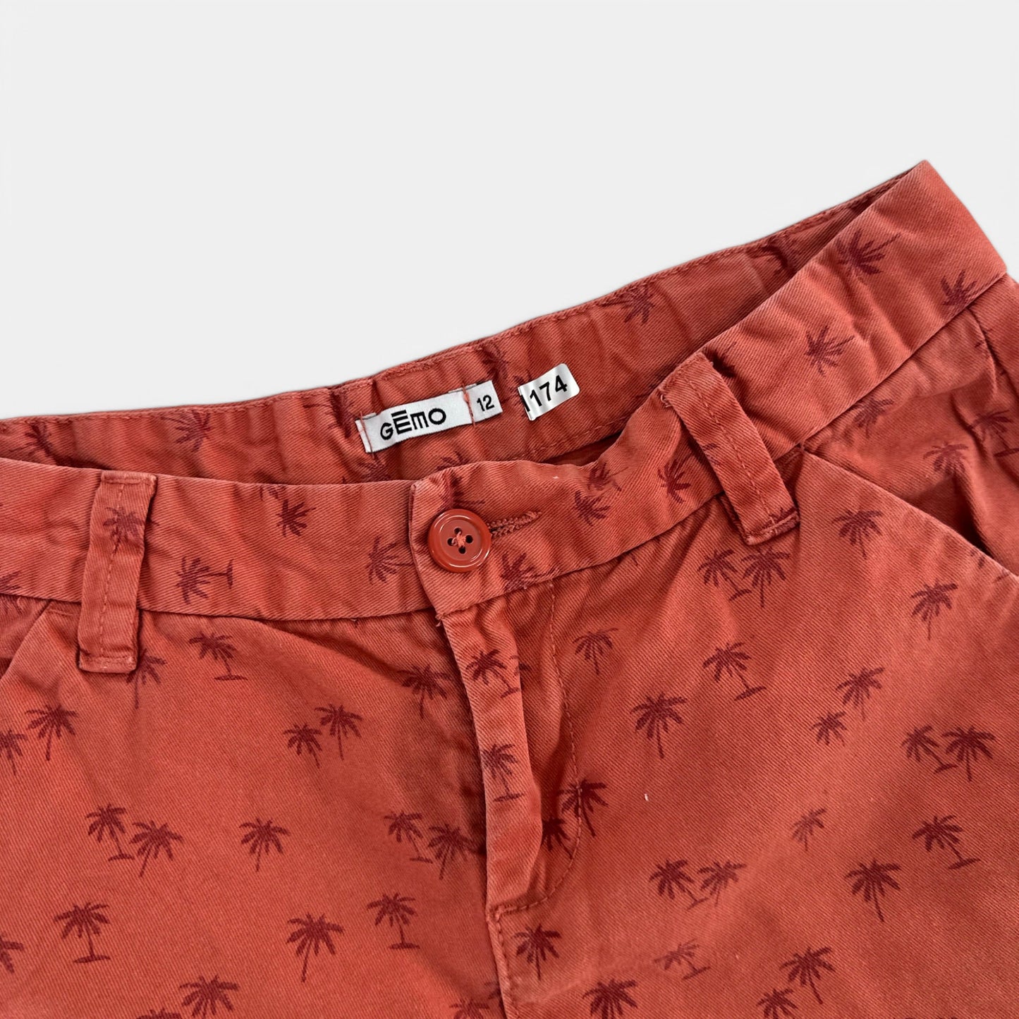 Short Gémo : 12 ans