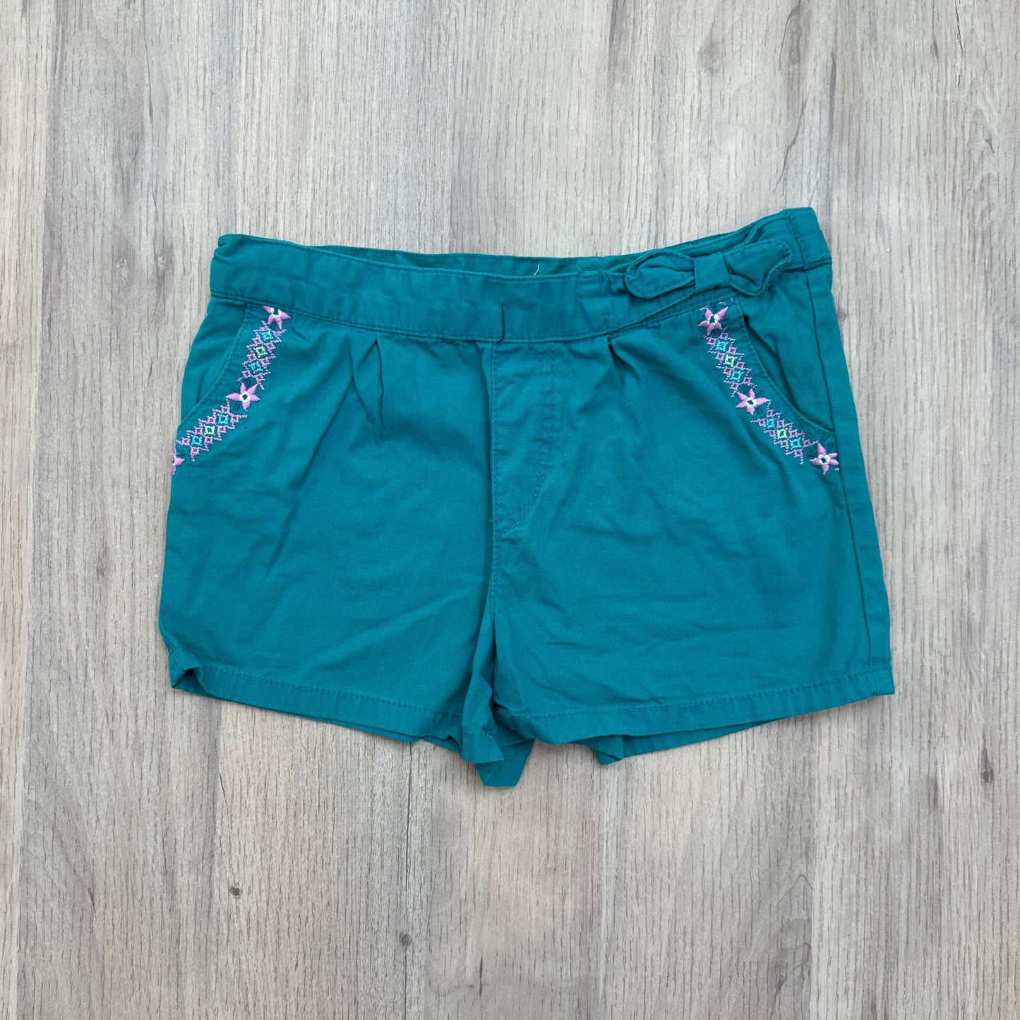 Short du pareil au même : 8 ans