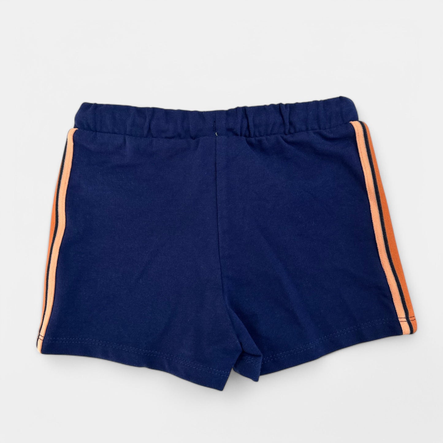 Short U Essentiel : 6 ans