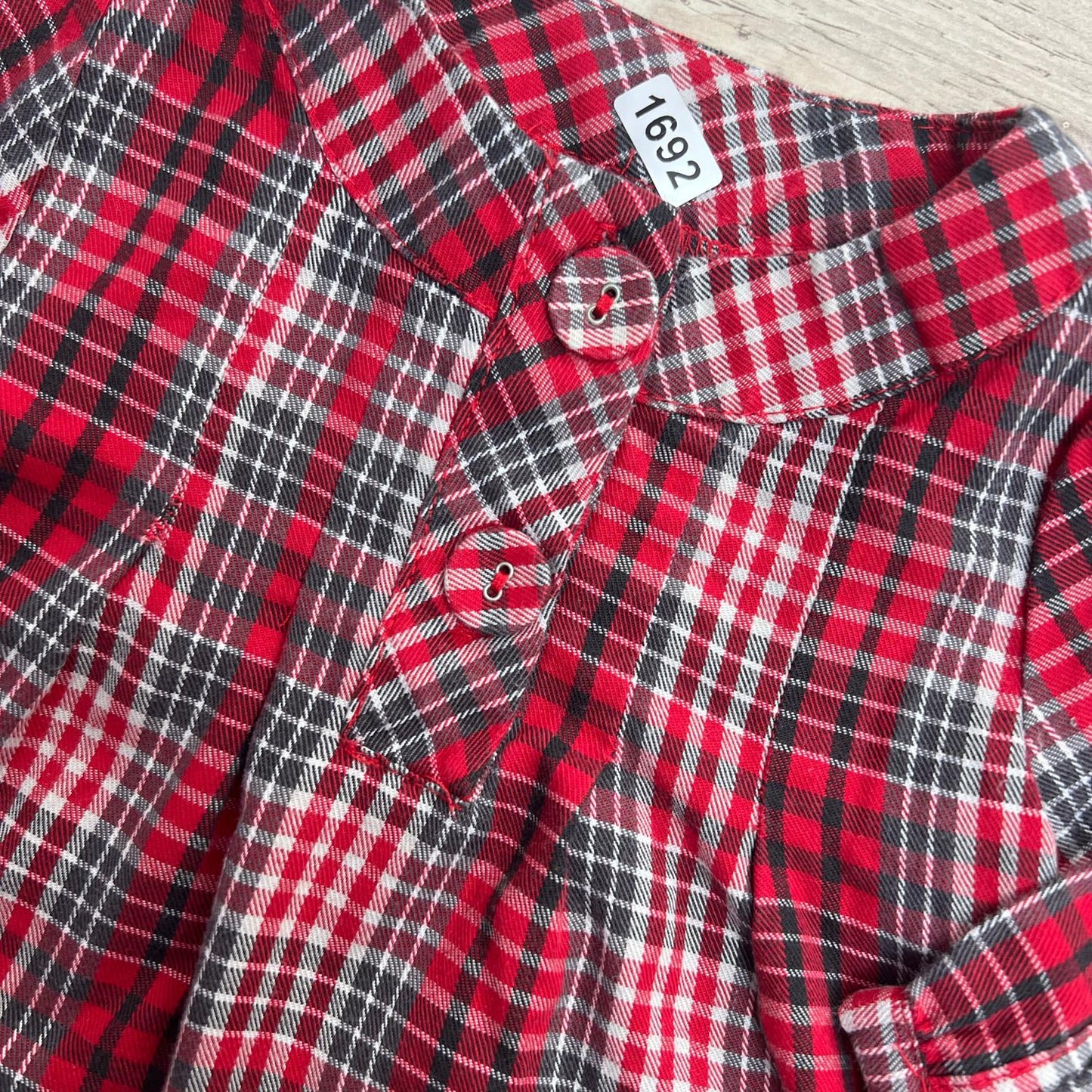 Blouse rouge : 3 mois