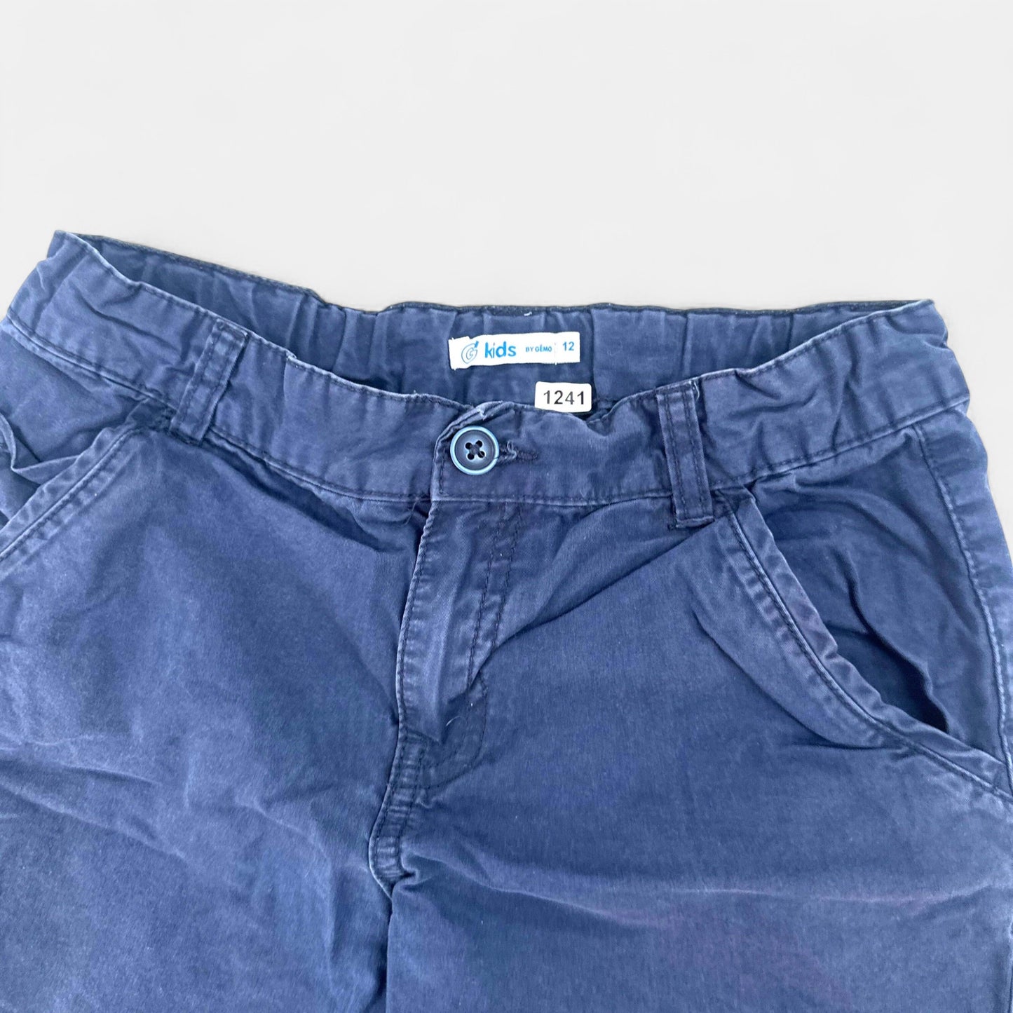 Short Gémo : 12 ans