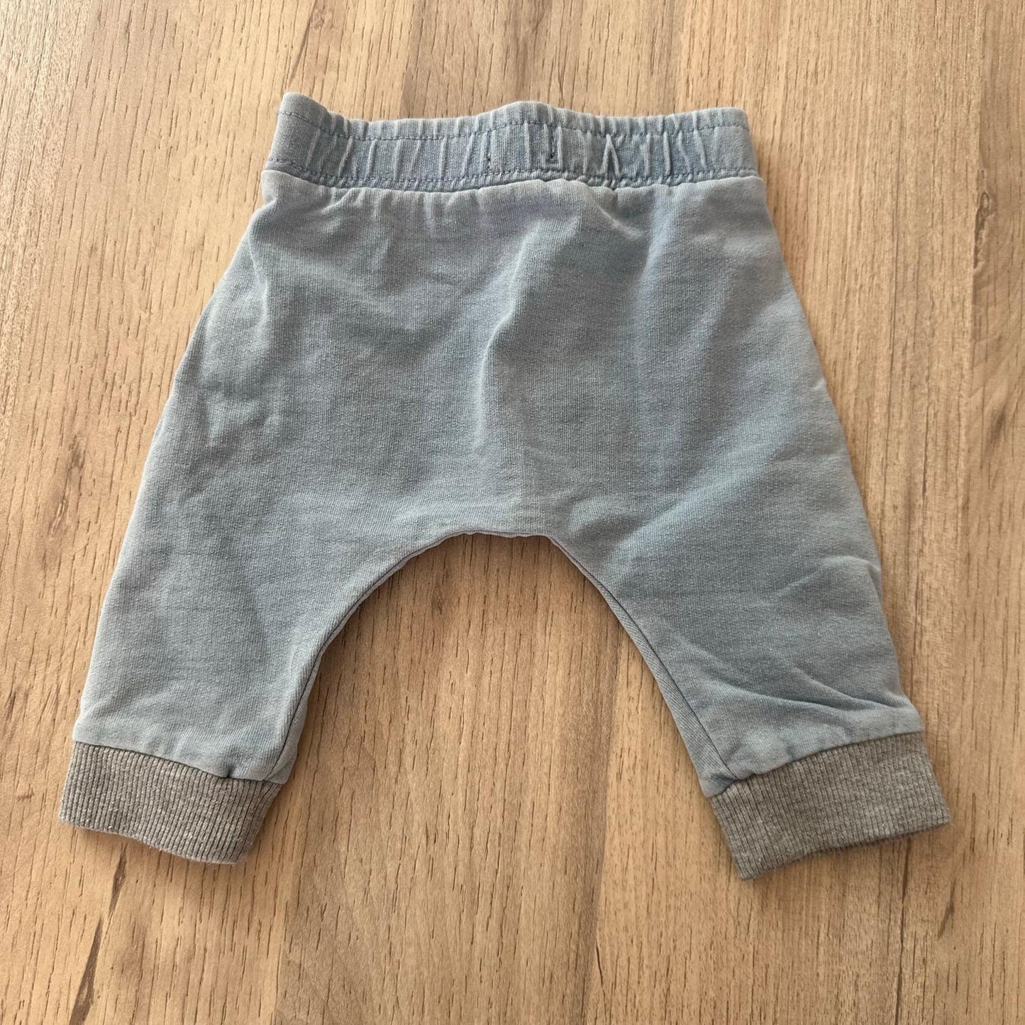 Pantalon Kiabi : 1 mois