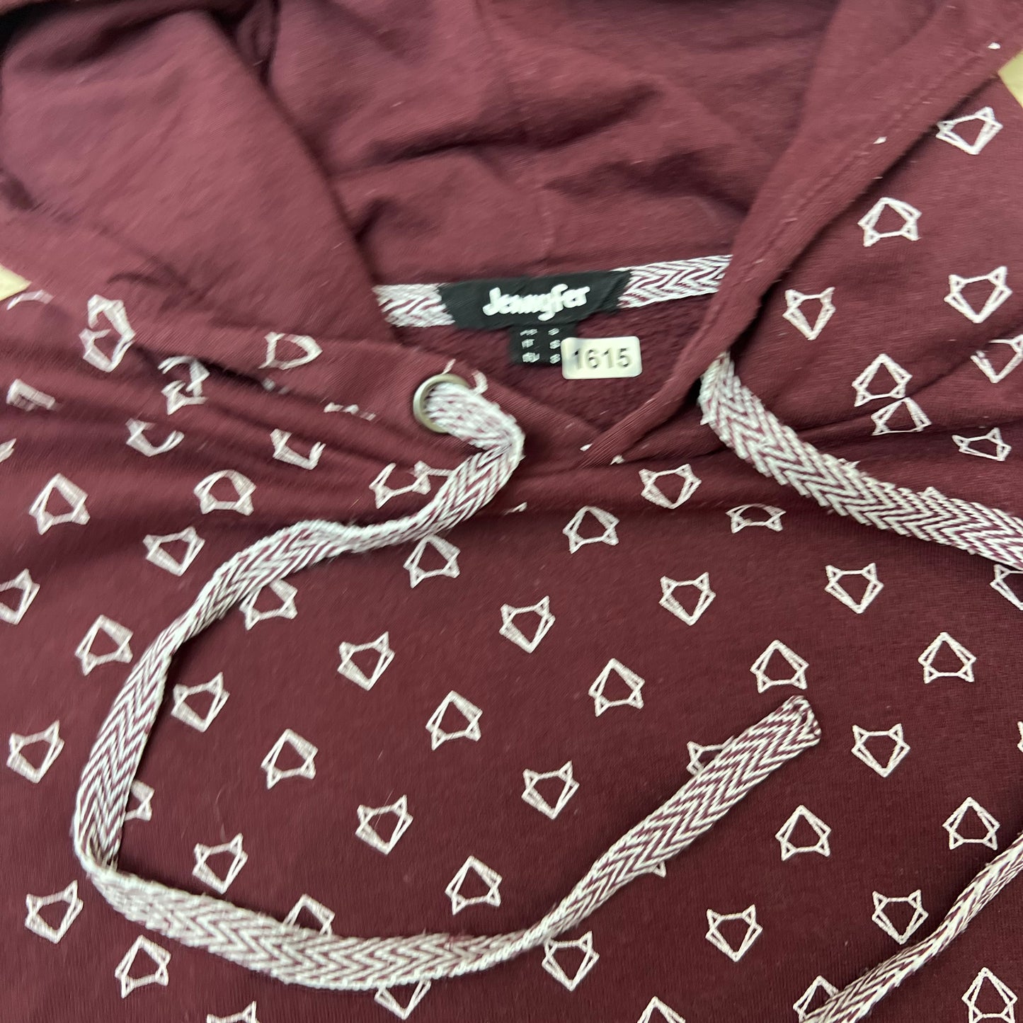 Pull Jennyfer : 16 ans