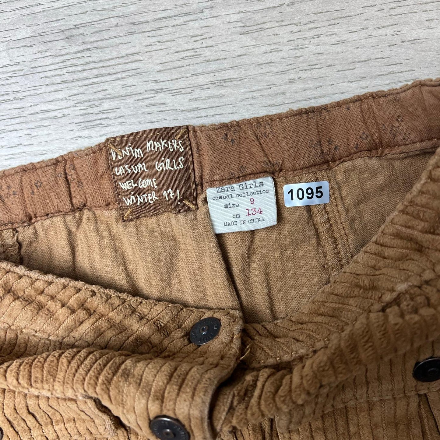 Jupe velours Zara : 9 ans