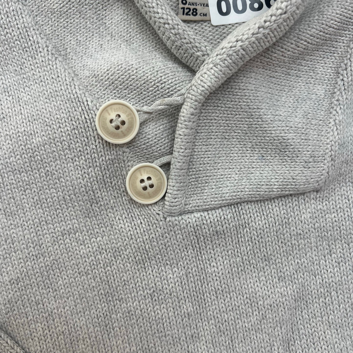 Pull Tape à l'oeil : 8 ans