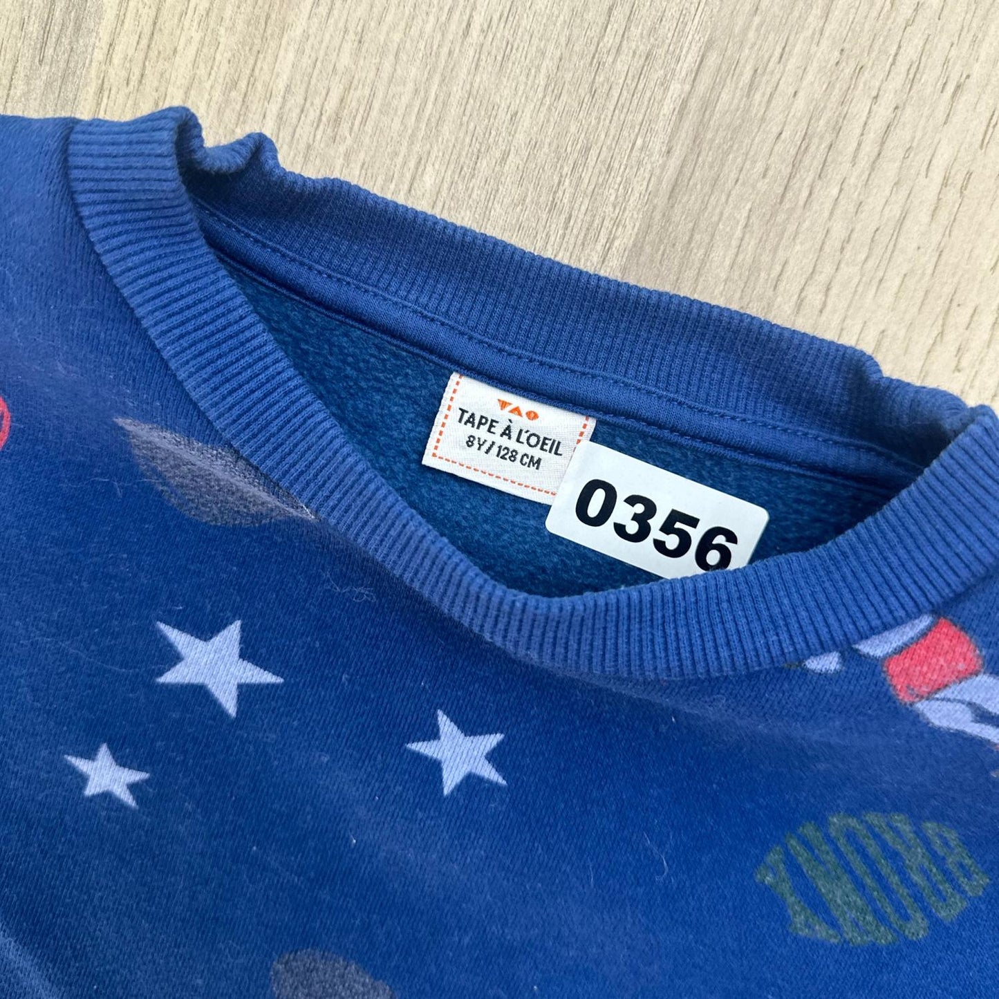 Pull Tape à l'oeil : 8 ans