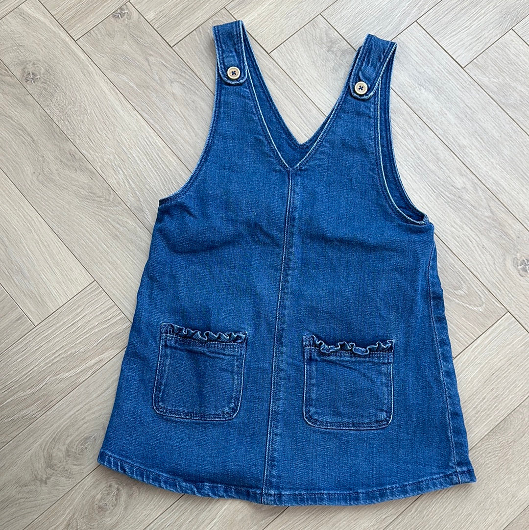 Robe tape-à-l’œil : 5 ans