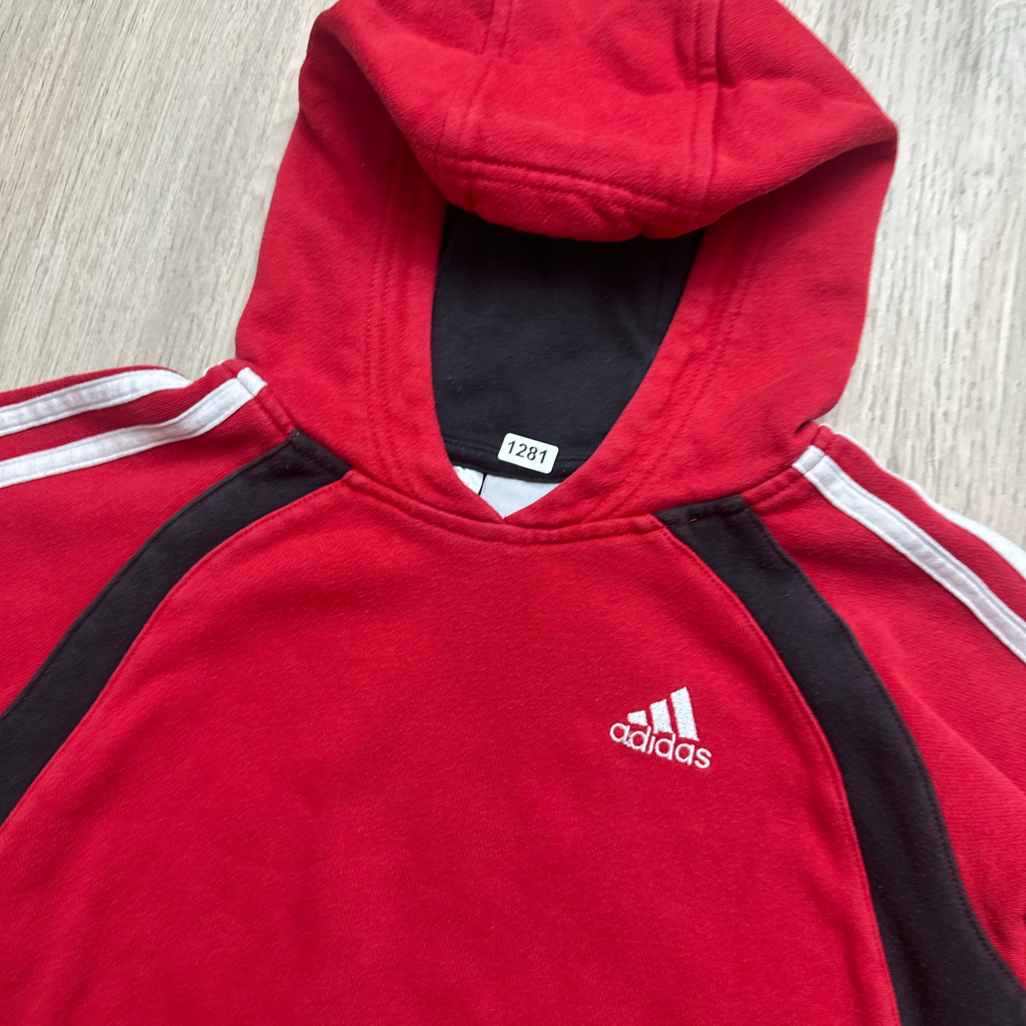 Pull Adidas : 6 ans