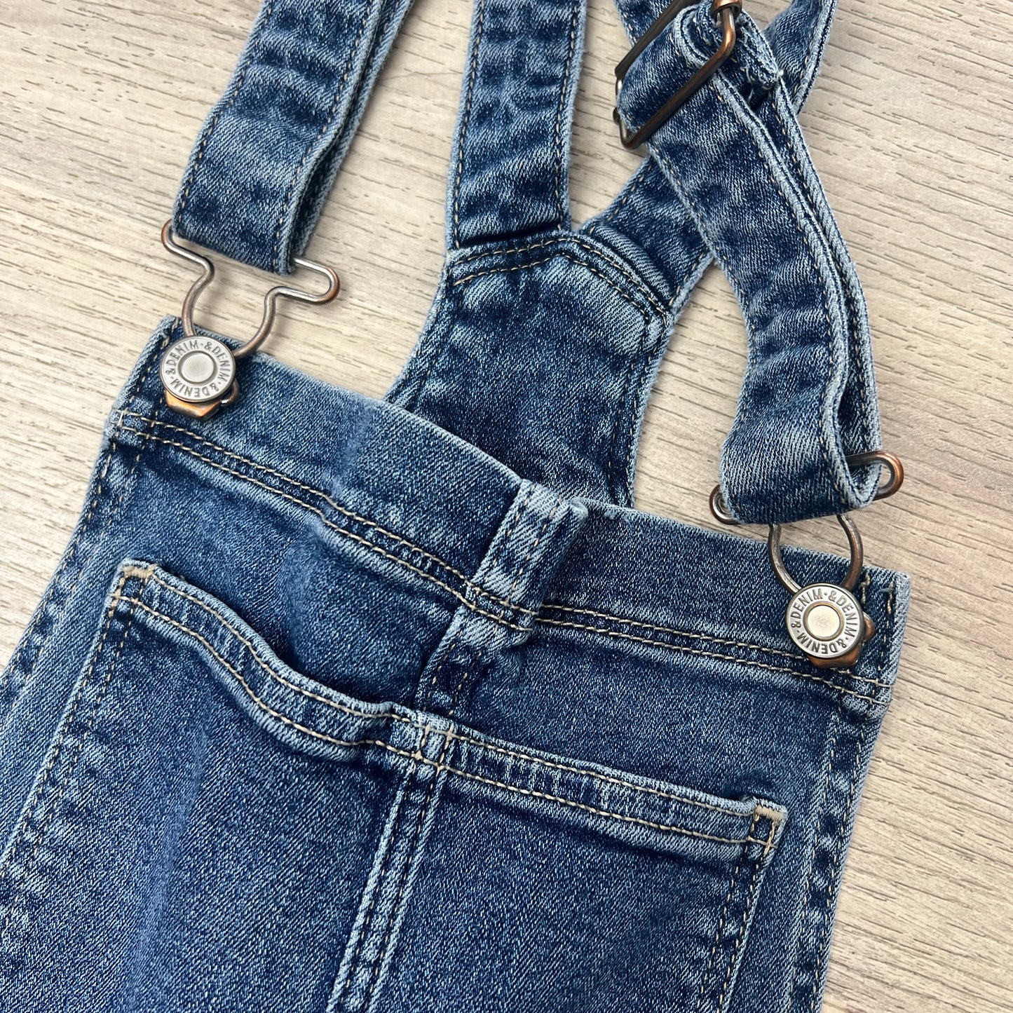 Salopette H&M : 16 ans