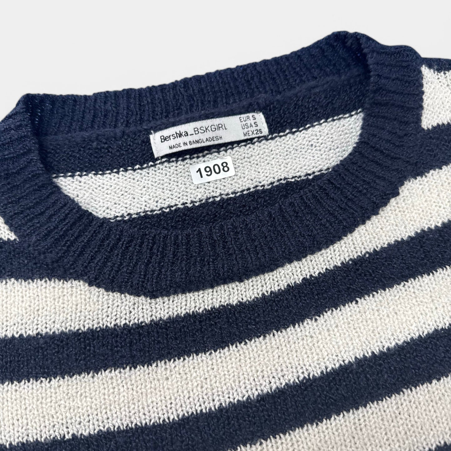 Pull Bershka : 16 ans