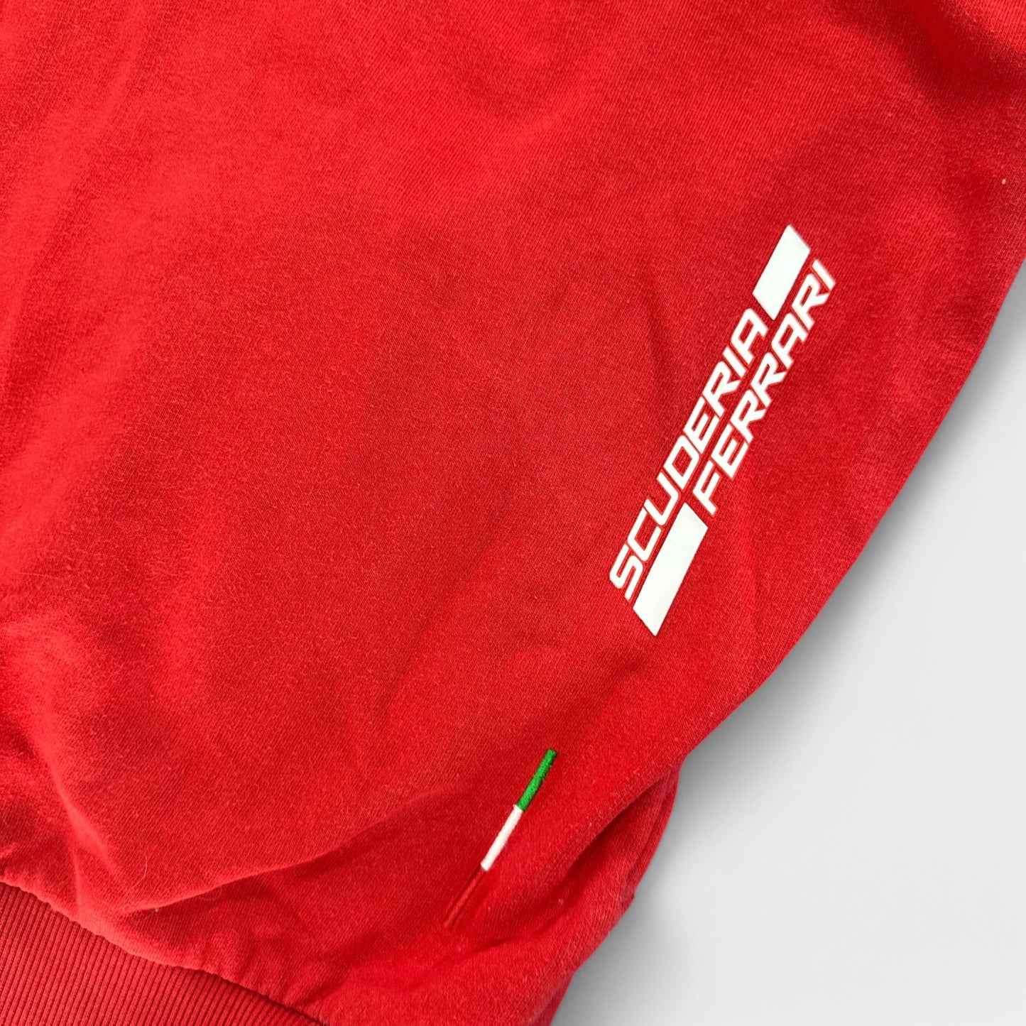 Gilet Ferrari : 16 ans