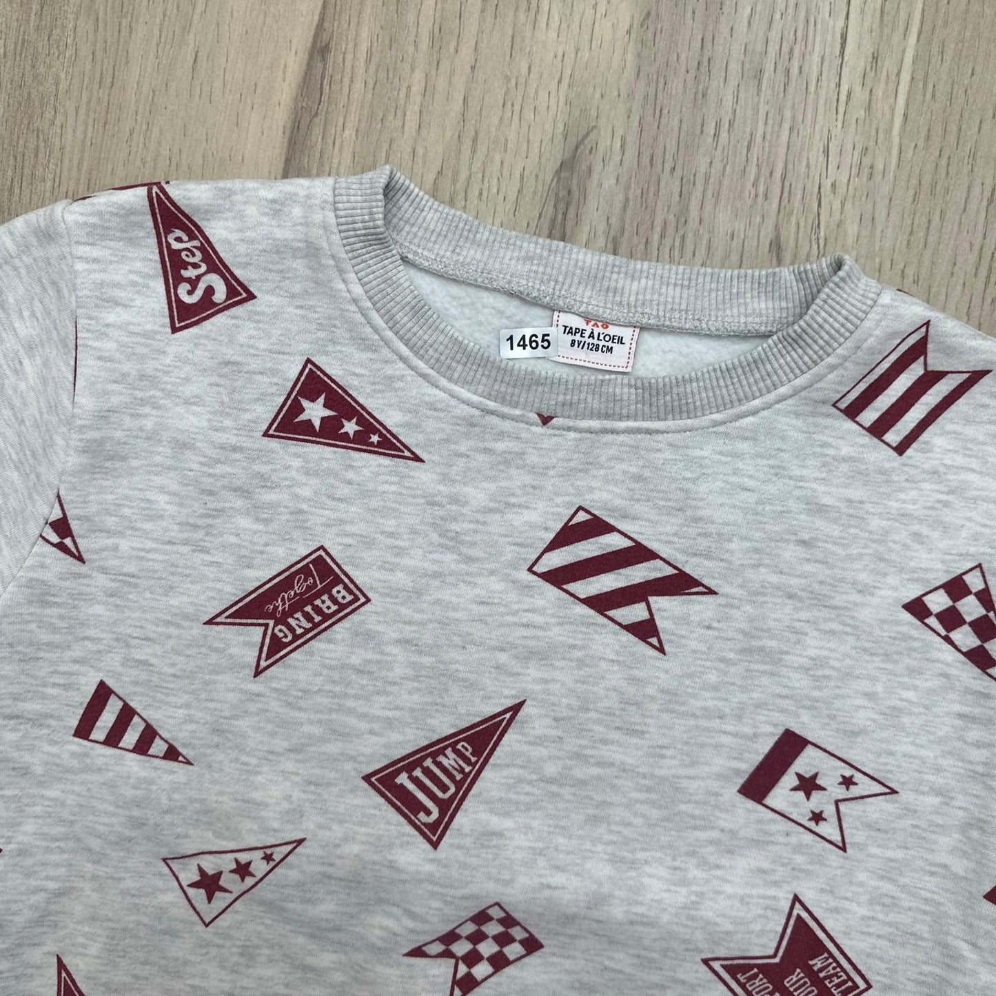 Pull Tape à l'oeil : 8 ans