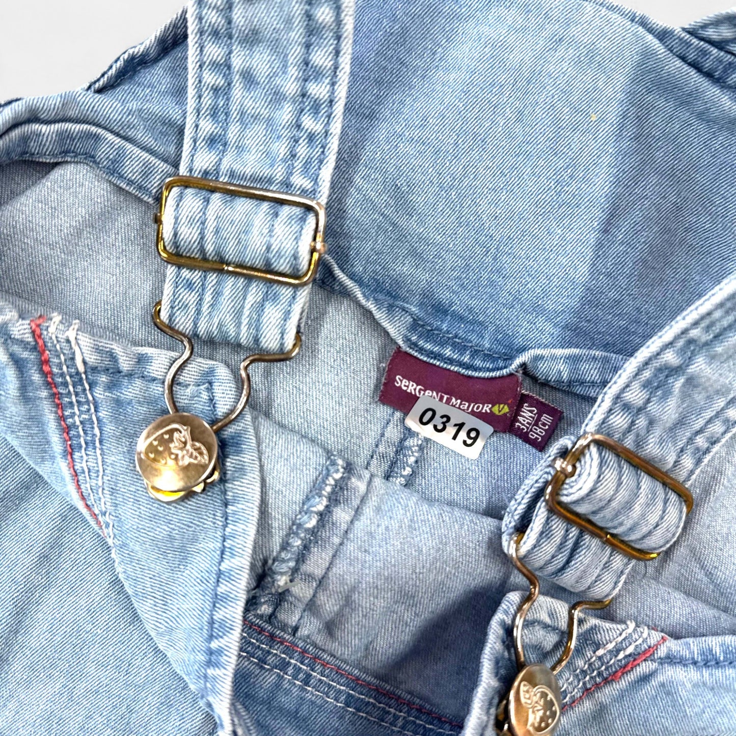 Robe Sergent Major : 3 ans