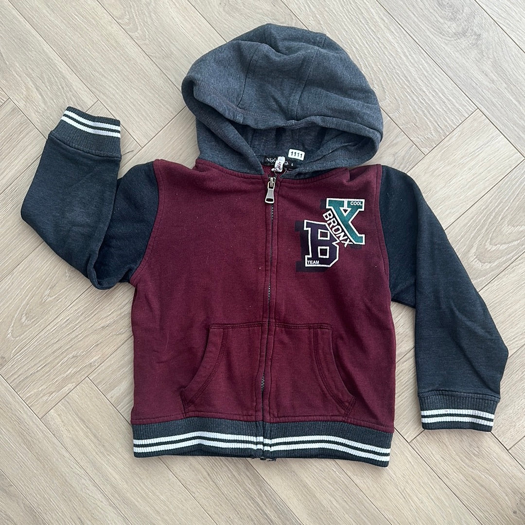 Gilet In extenso : 6 ans