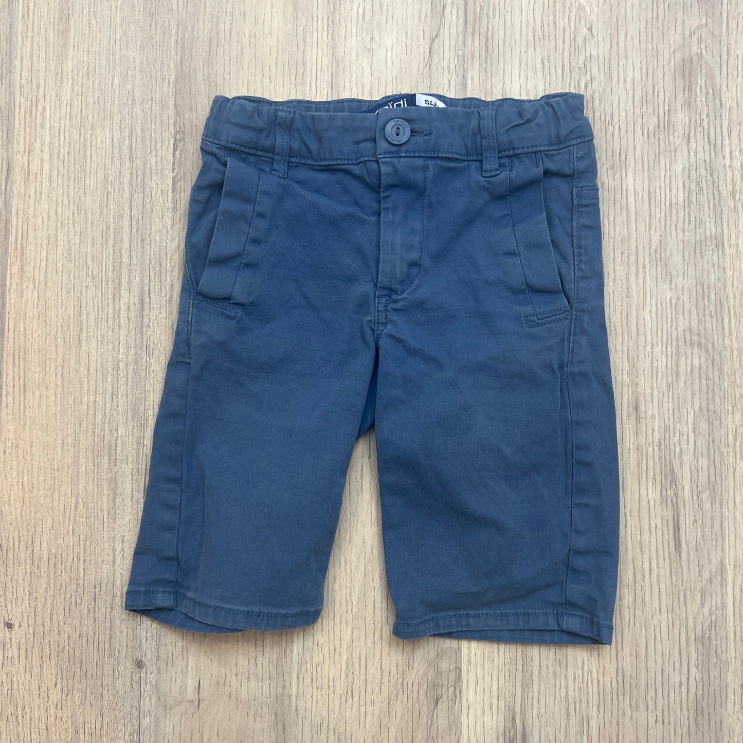 Bermuda Okaidi : 5 ans