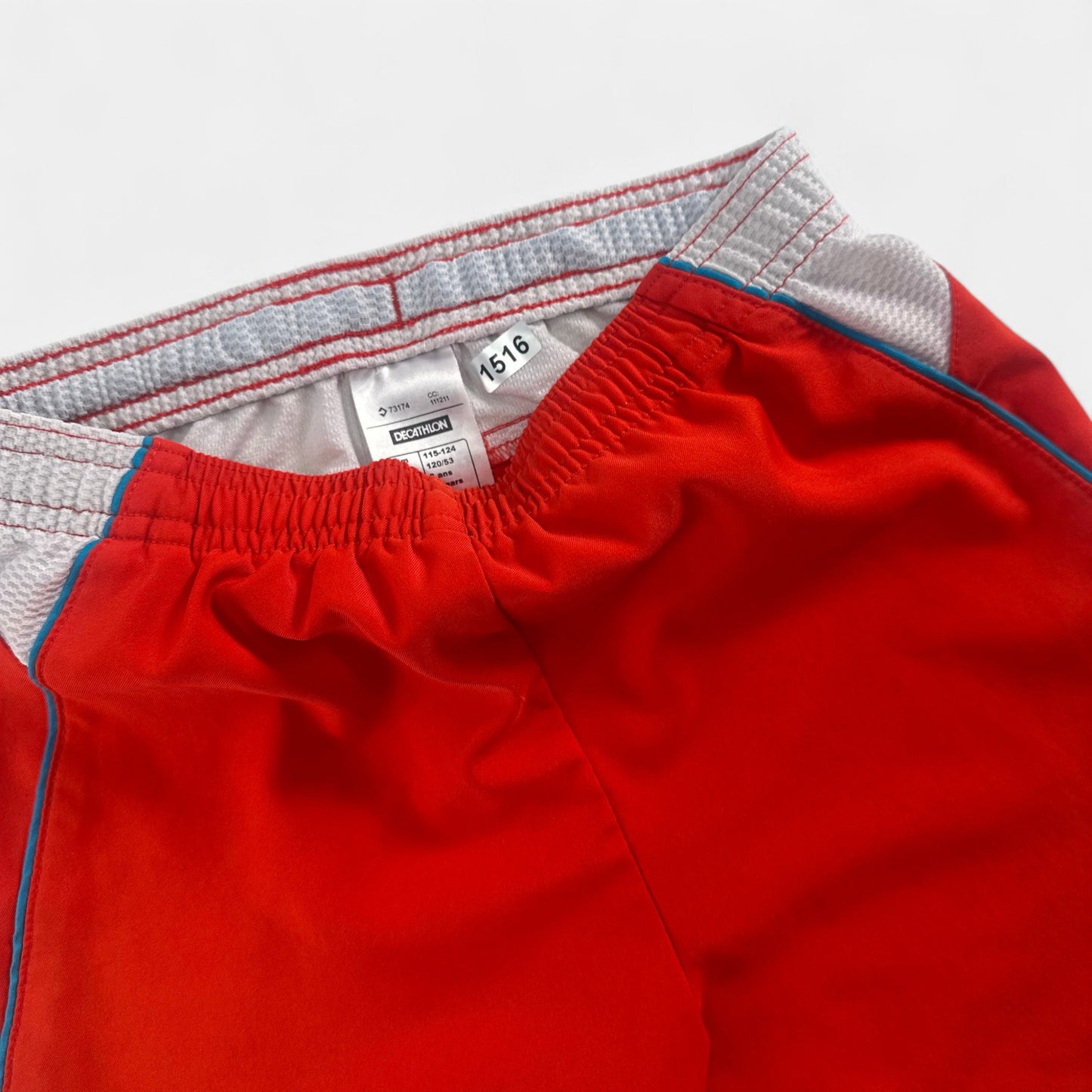 Short Décathlon : 6 ans