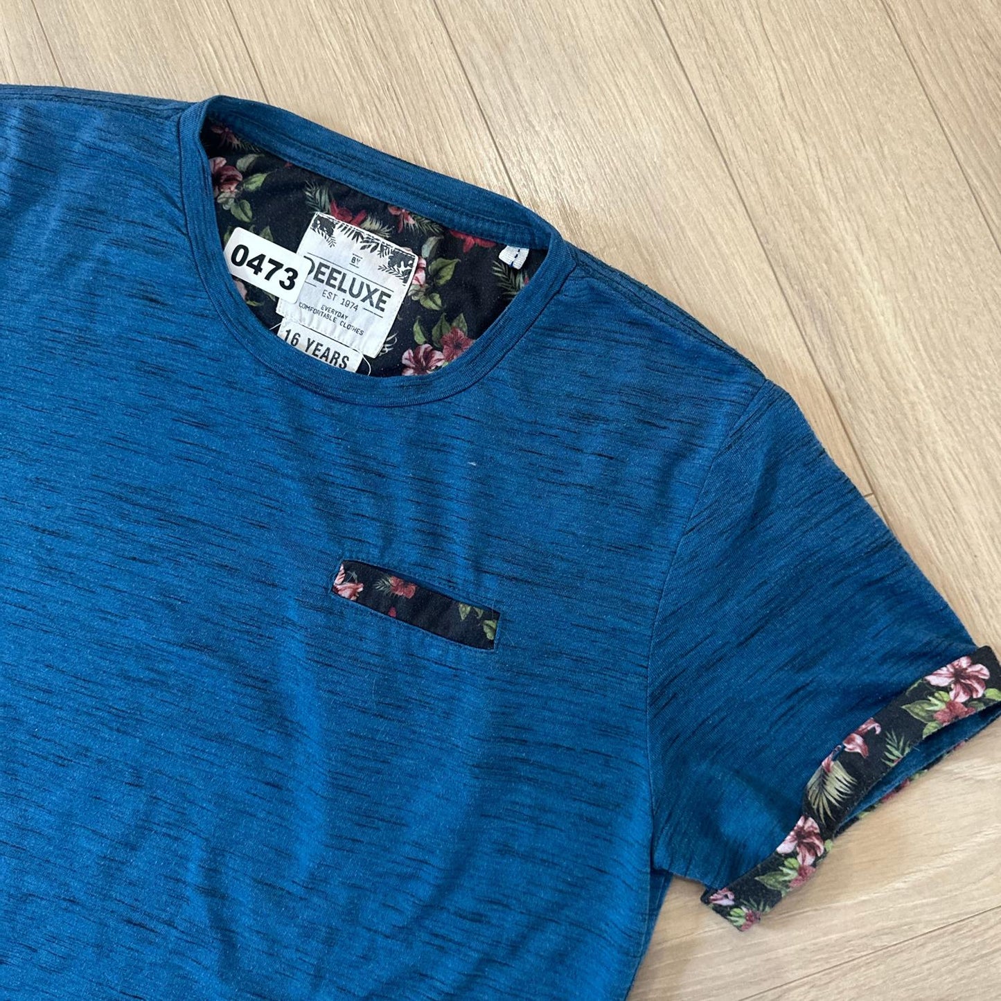 T-Shirt deeluxe : 16 ans