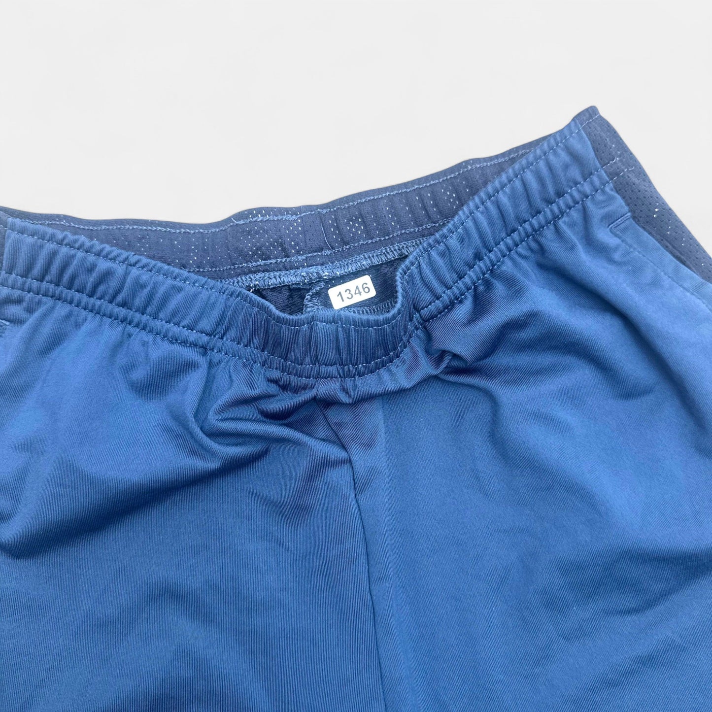 Short Décathlon : 12 ans