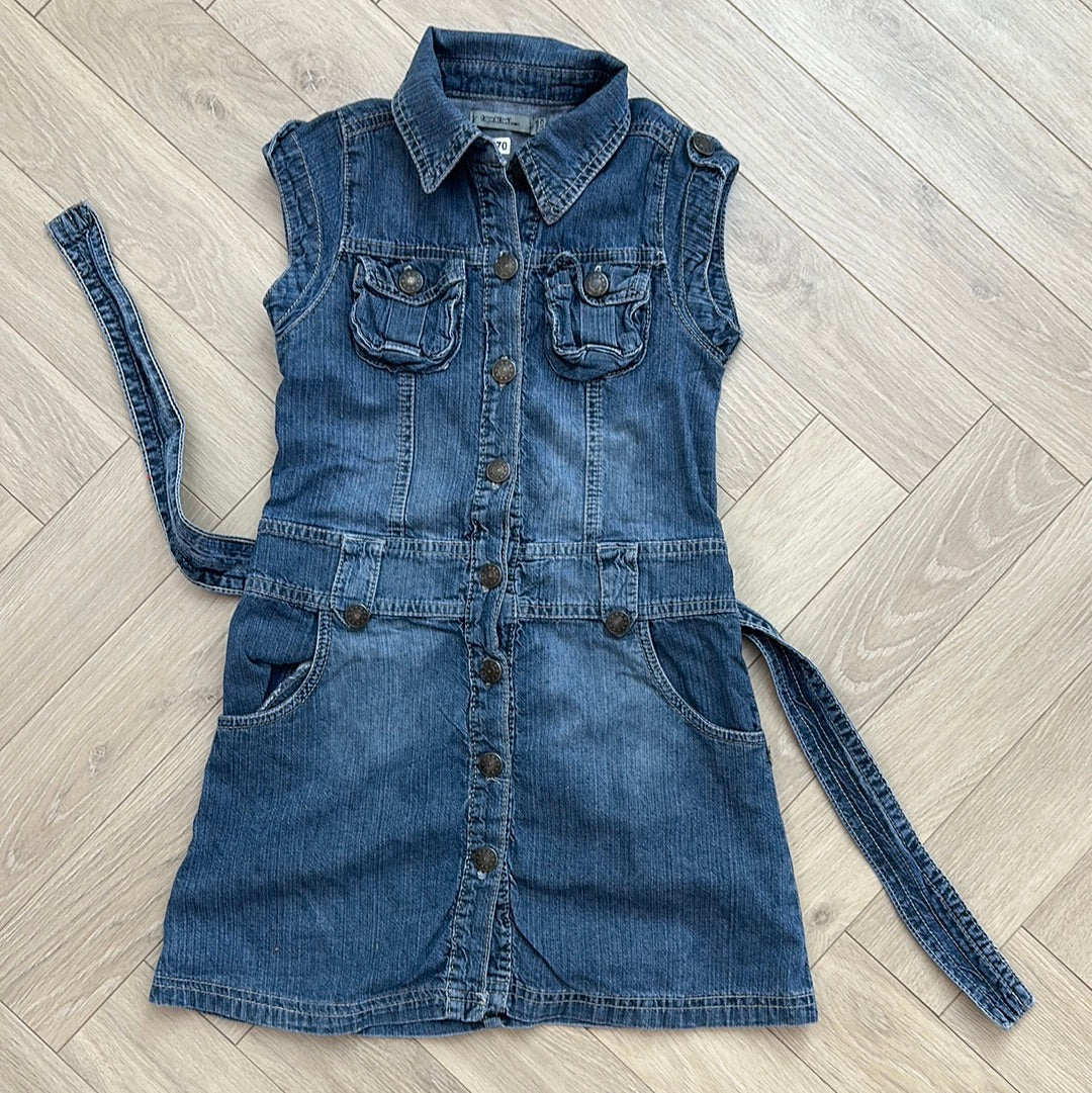 Robe tape à l’œil : 8 ans