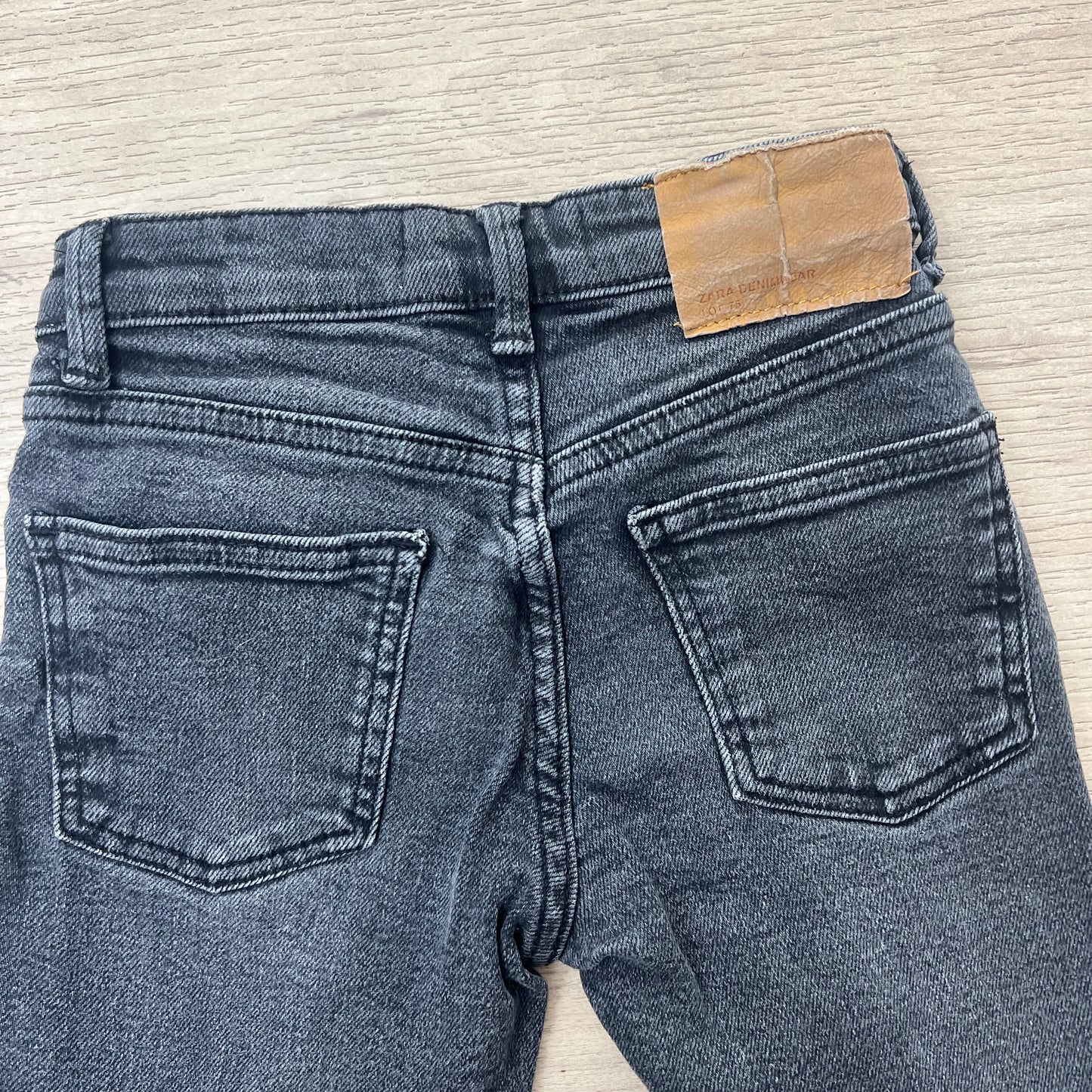 Pantalon Zara : 8 ans