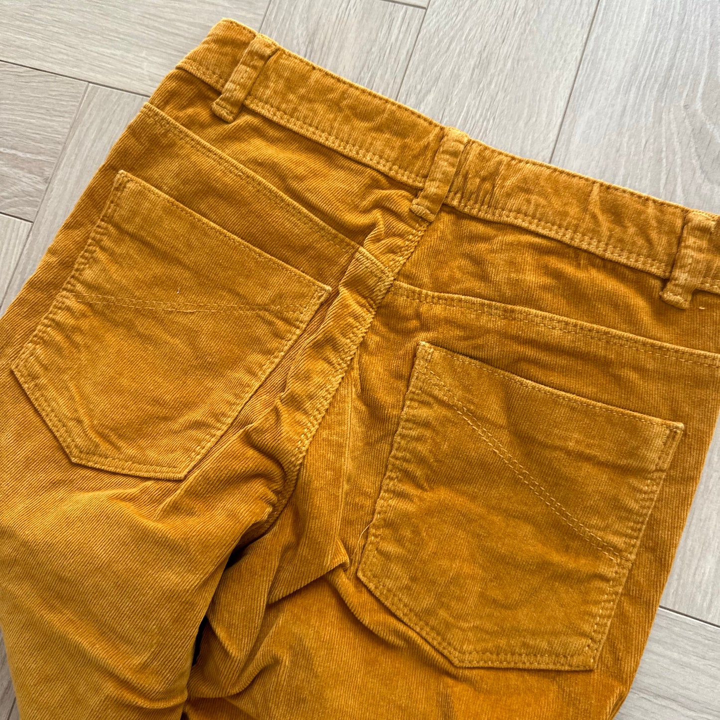 Pantalon velours Kiabi : 10 ans