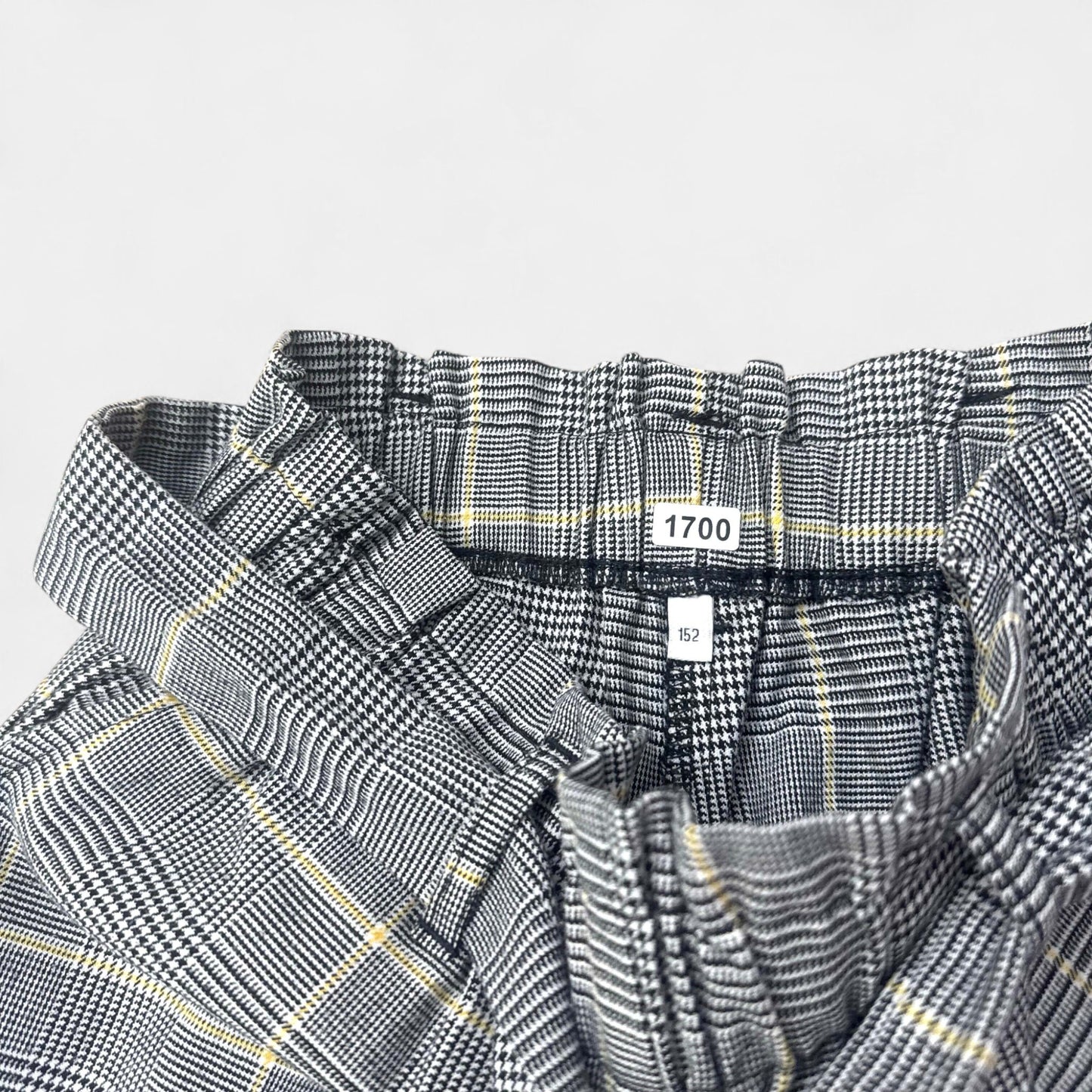 Pantalon carreaux : 12 ans