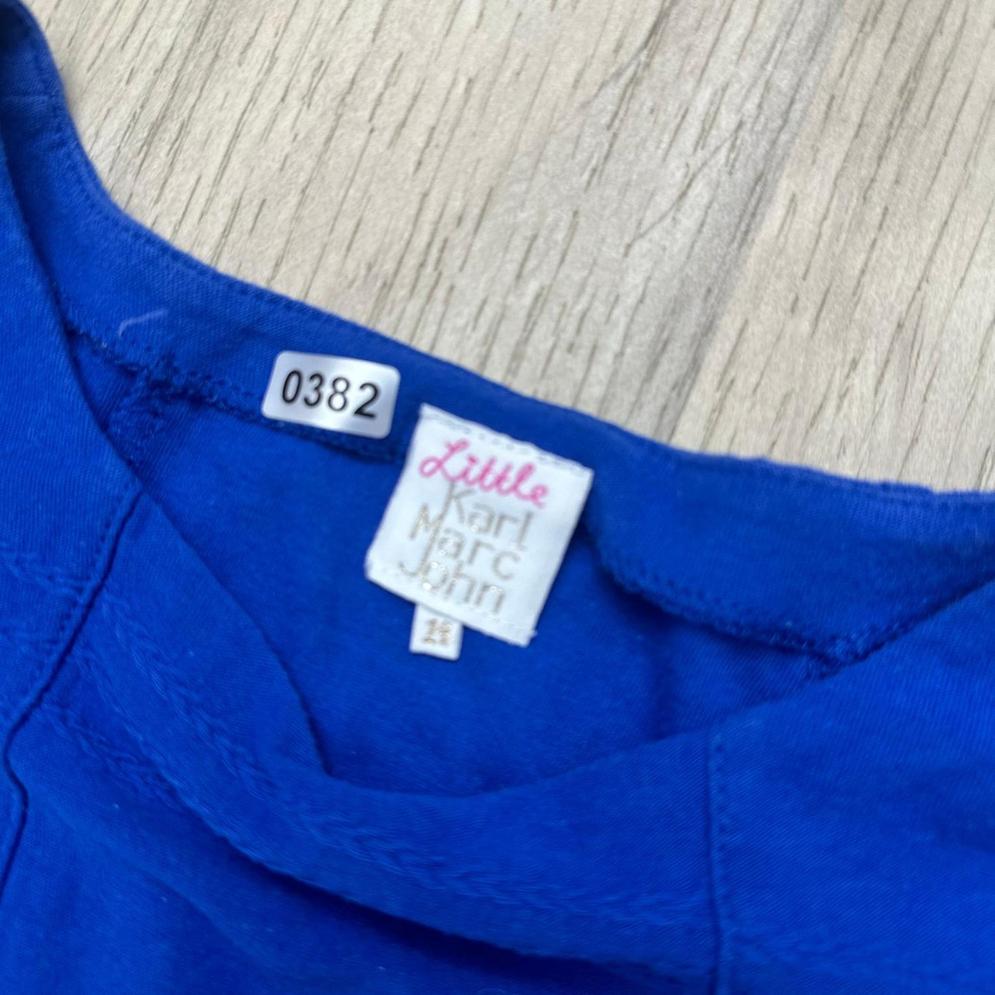 Blouse little karl marc john : 14 ans