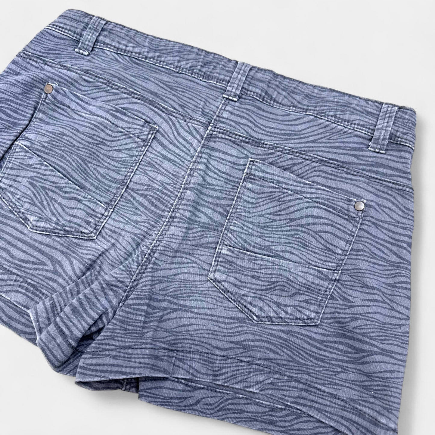 Short Bilook : 14 ans