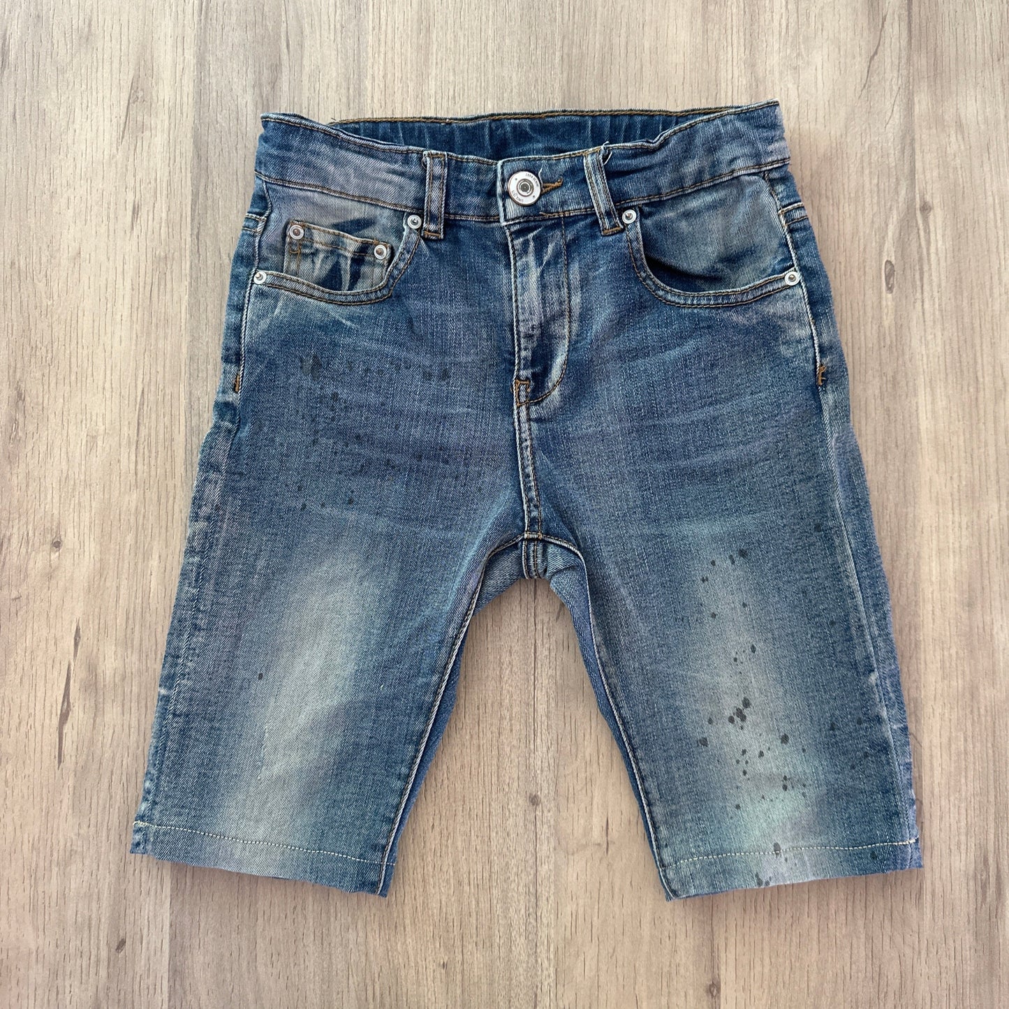 Bermuda Zara : 8 ans