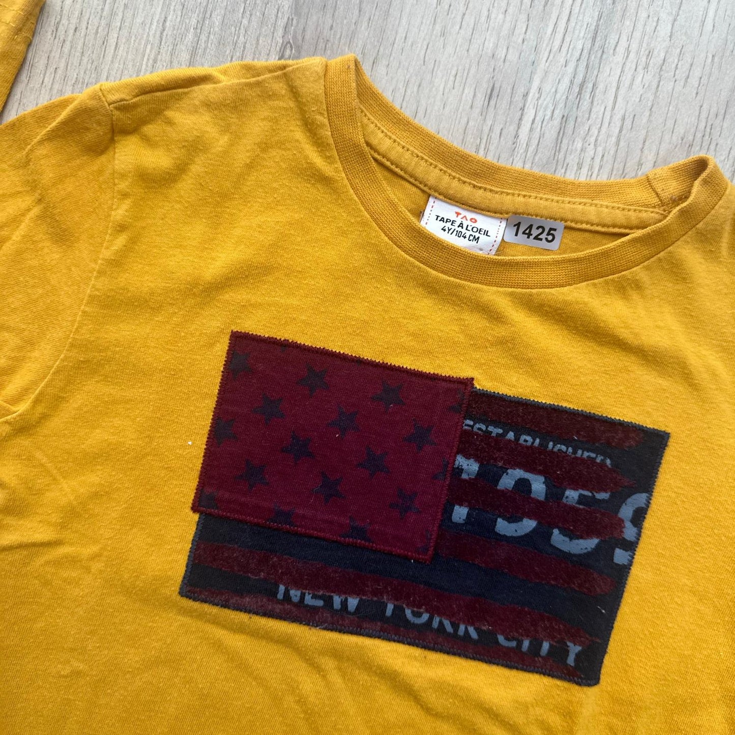 T-Shirt Tape à l'oeil : 4 ans