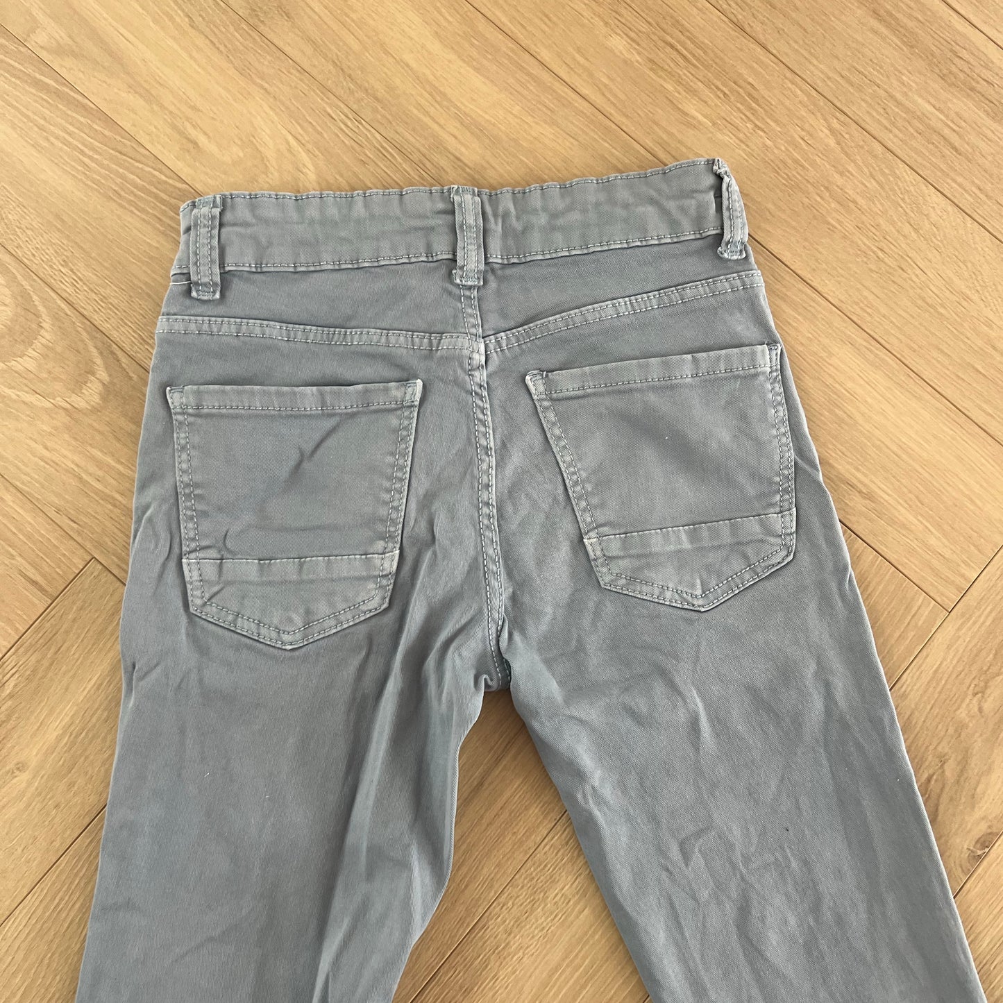 Pantalon Kiabi : 9 ans