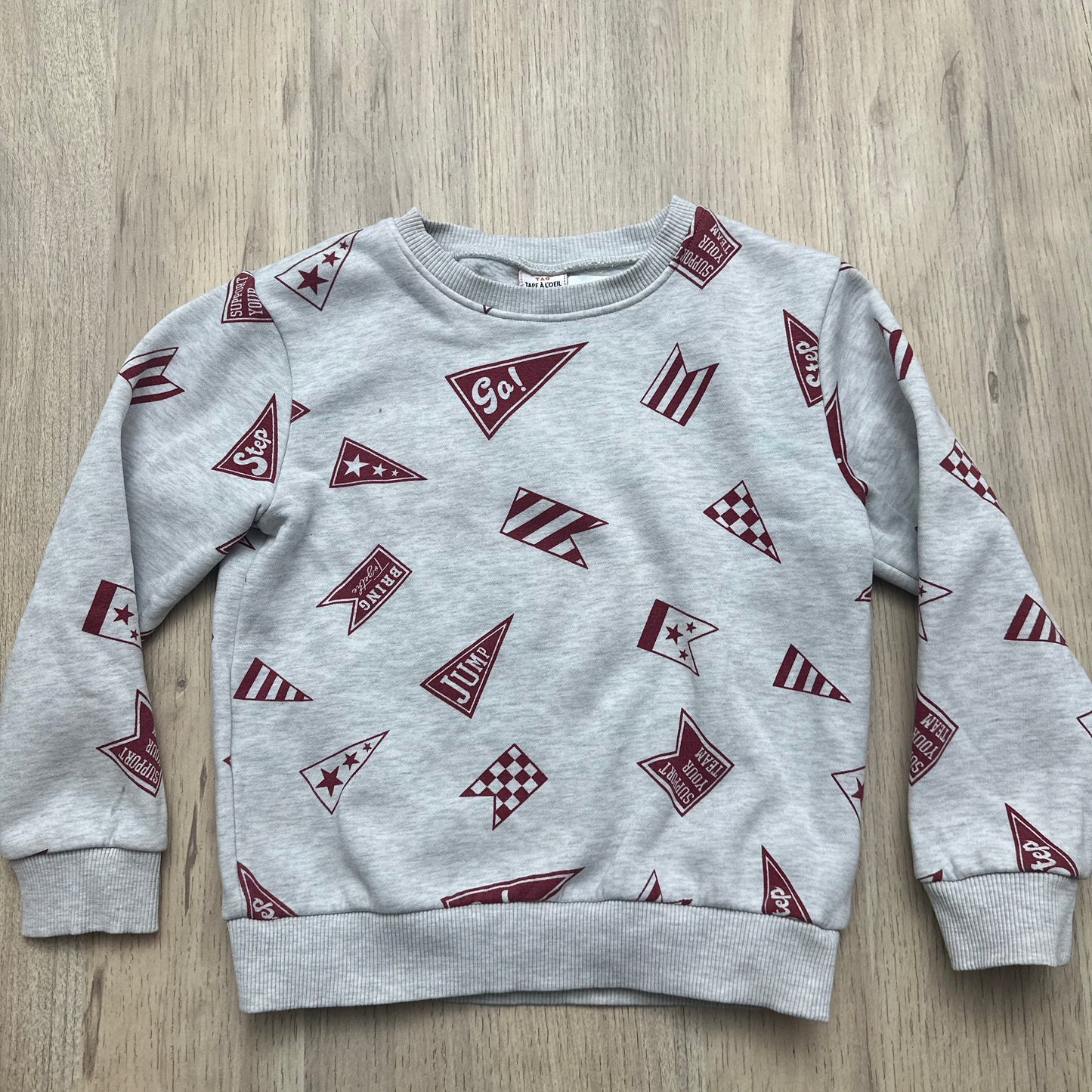 Pull Tape à l'oeil : 6 ans