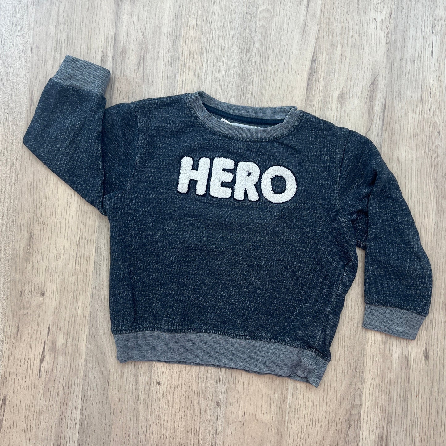 Pull Hero : 6 ans
