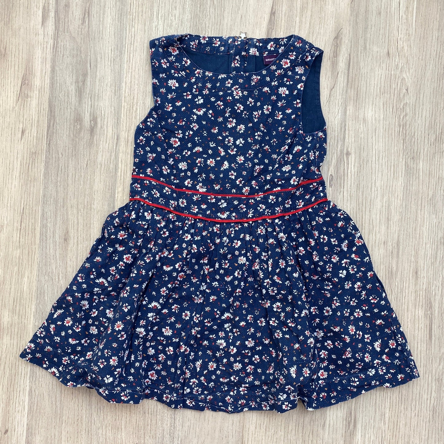 Robe, sergent Major : 4 ans