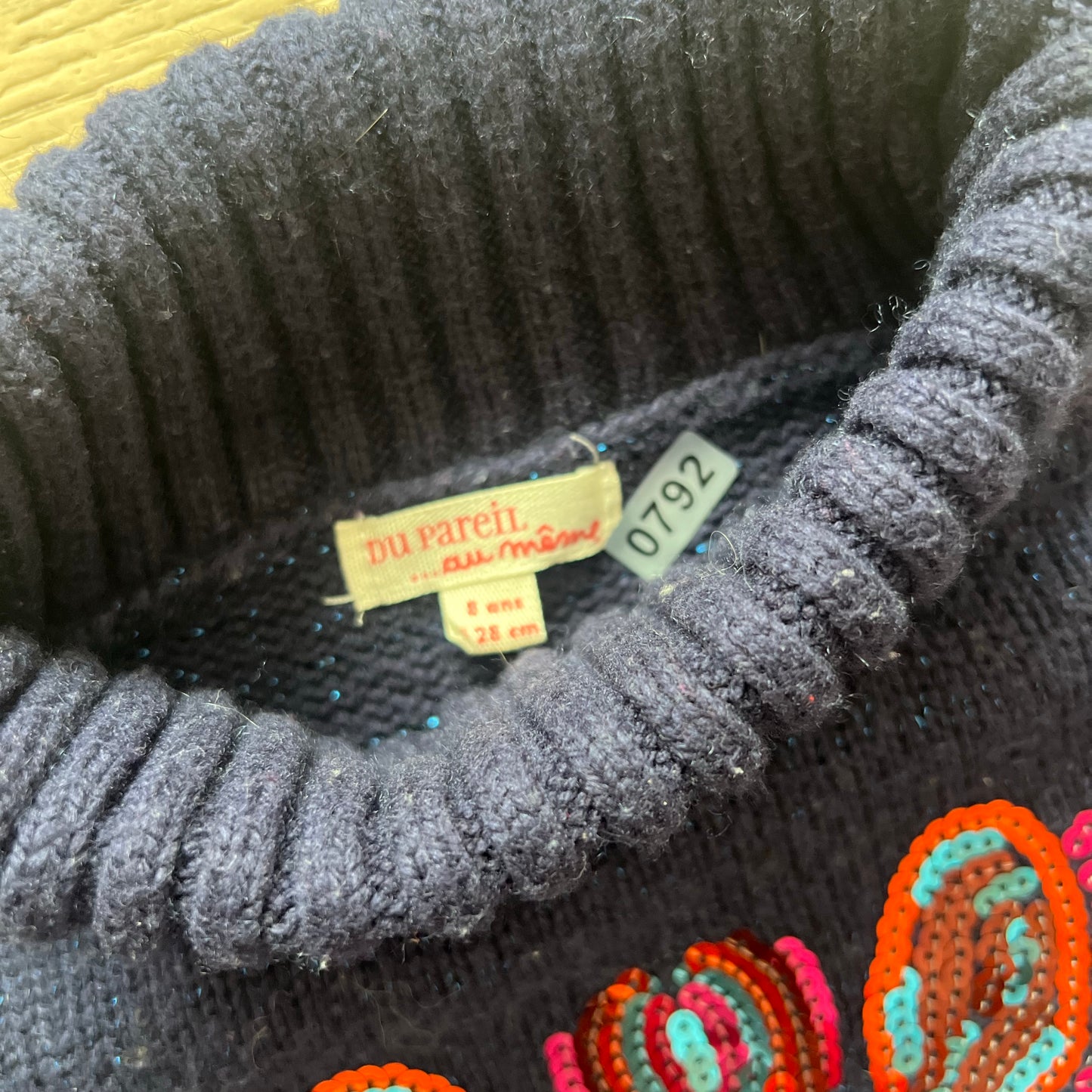 Pull Du Pareil au même : 8 ans