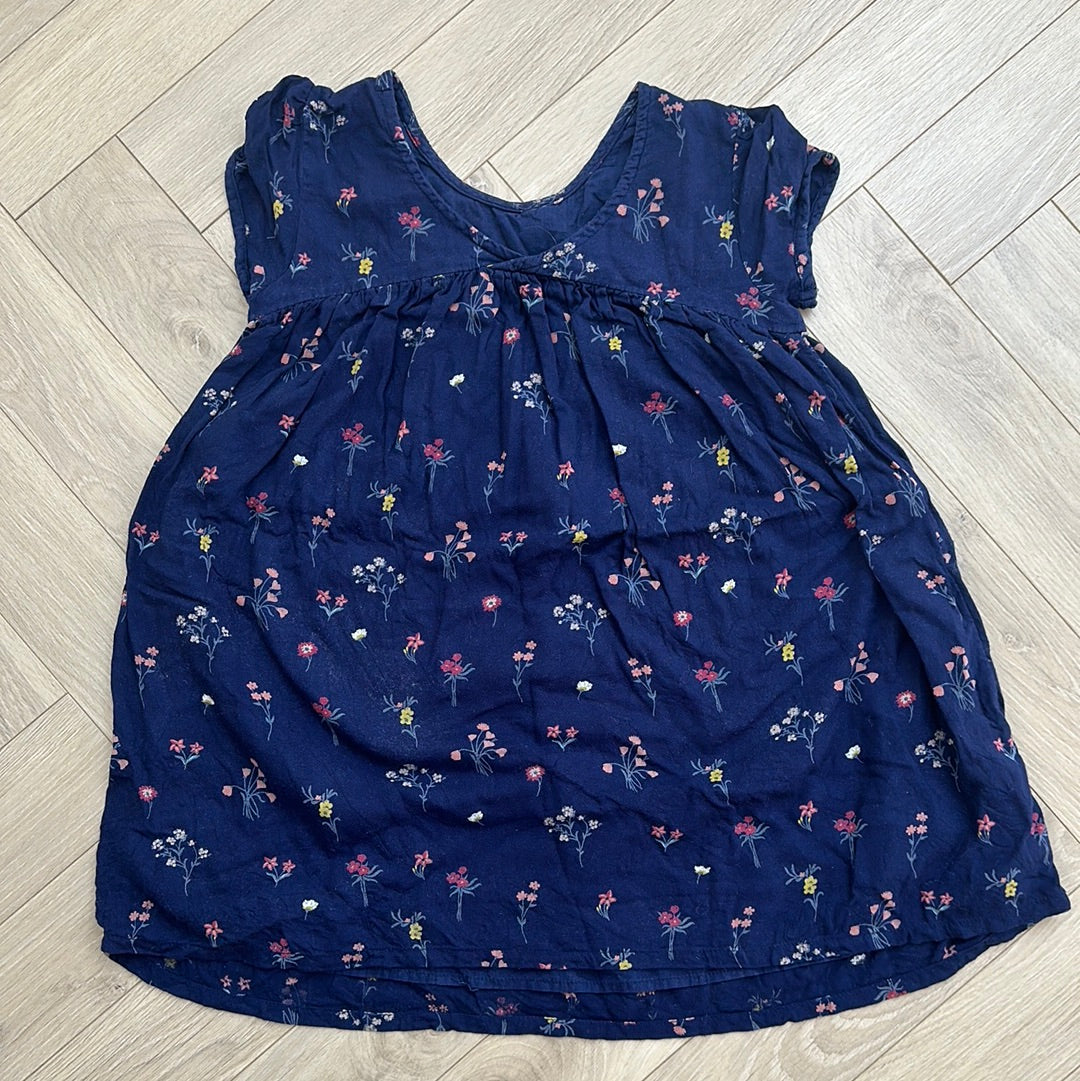 Robe tape-à-l’œil : 6 ans