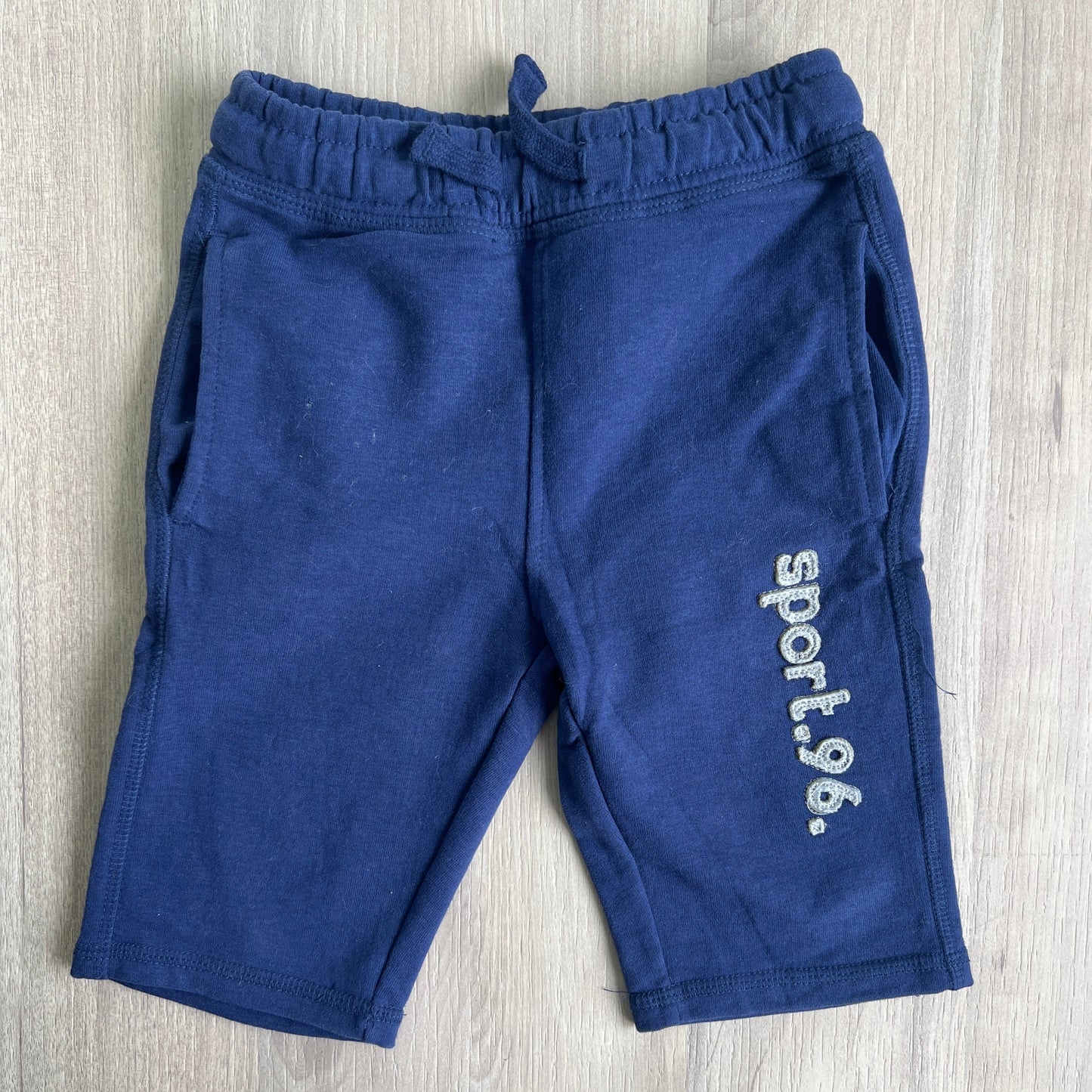 Short Okaidi : 4 ans