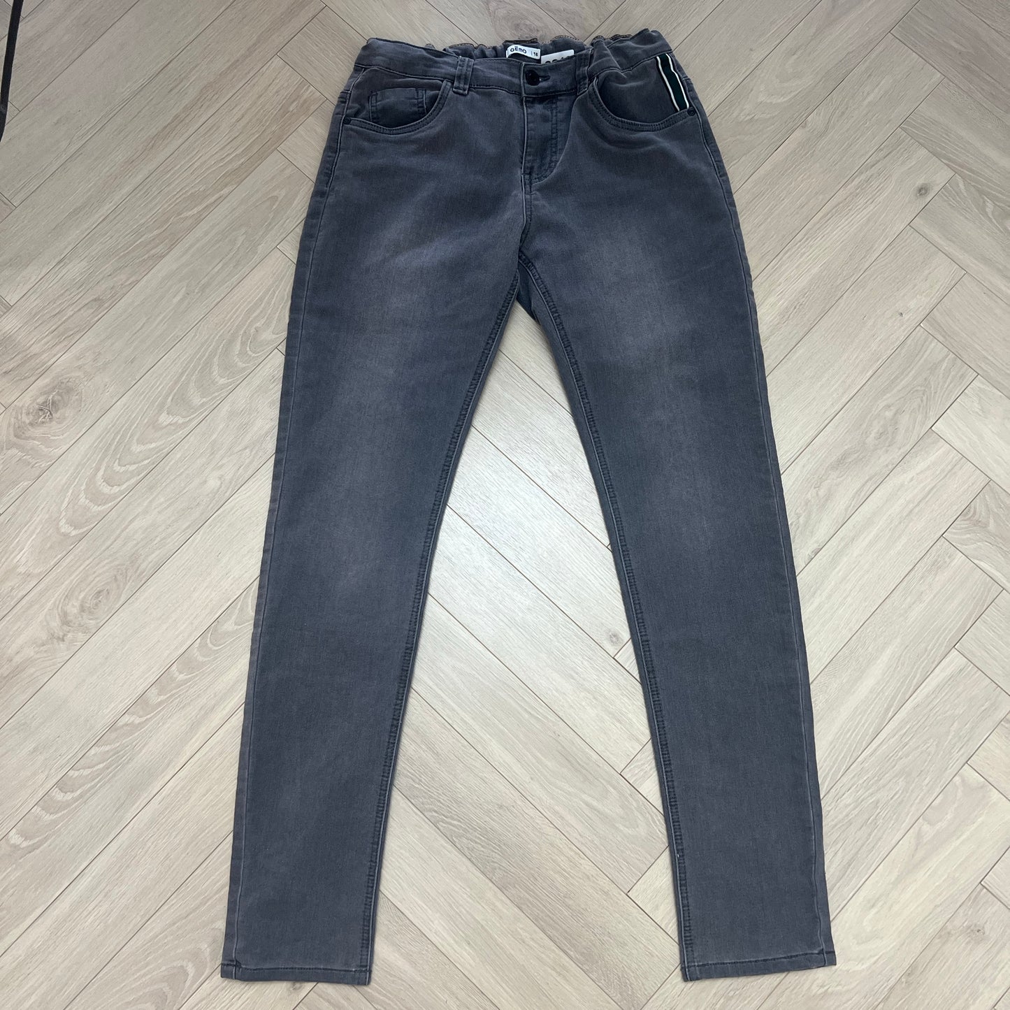 Pantalon Gémo : 16 ans