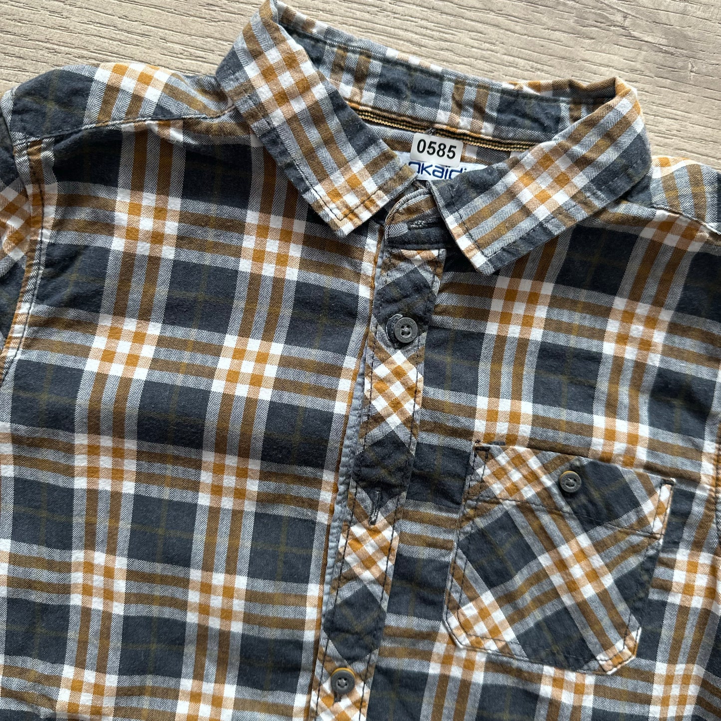 Chemise Okaïdi : 10 ans