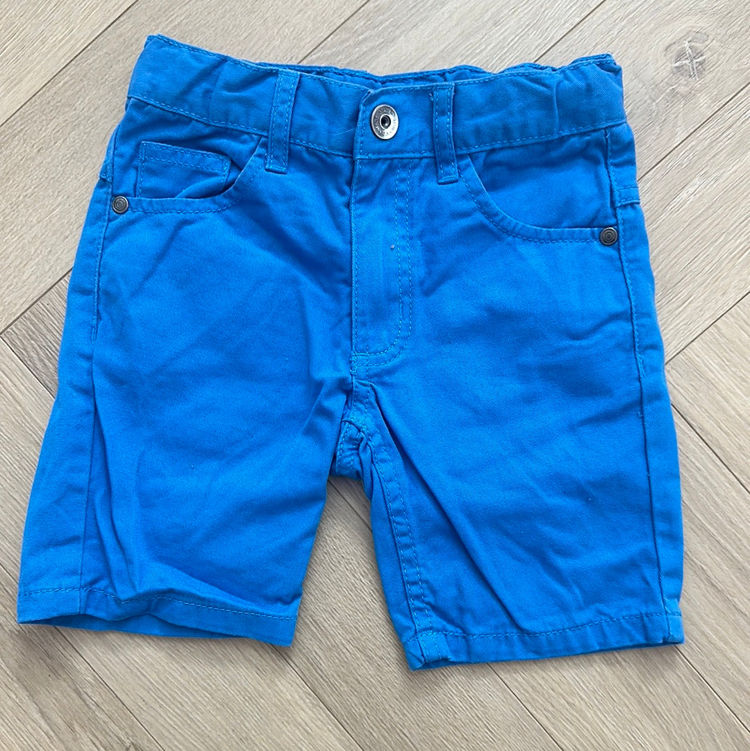 Short in extenso : 5 ans