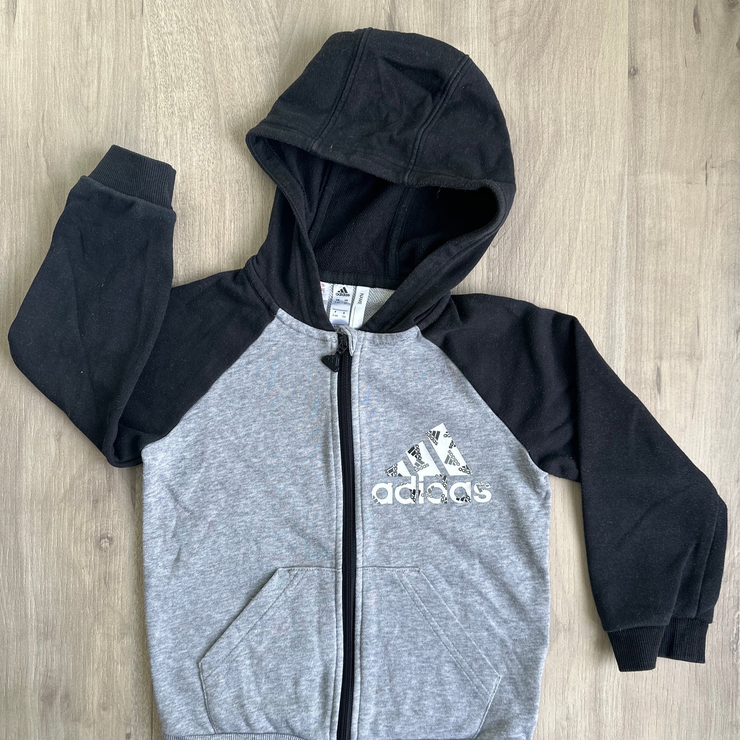 Gilet adidas : 3 ans