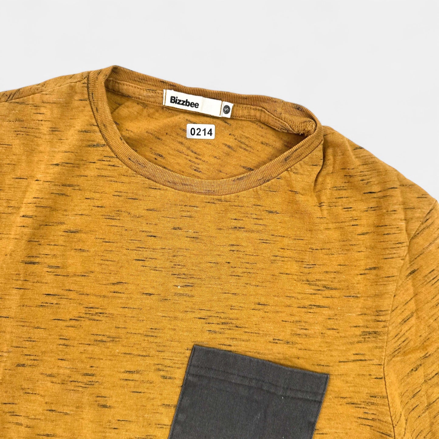 T-Shirt Bizzbee : 16 ans