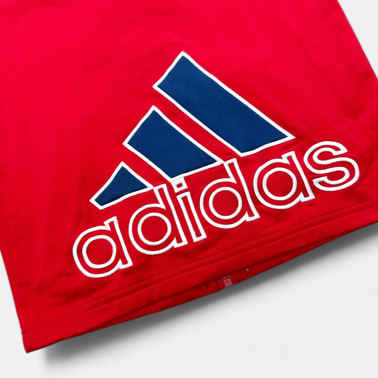 Gilet Adidas : 12 ans