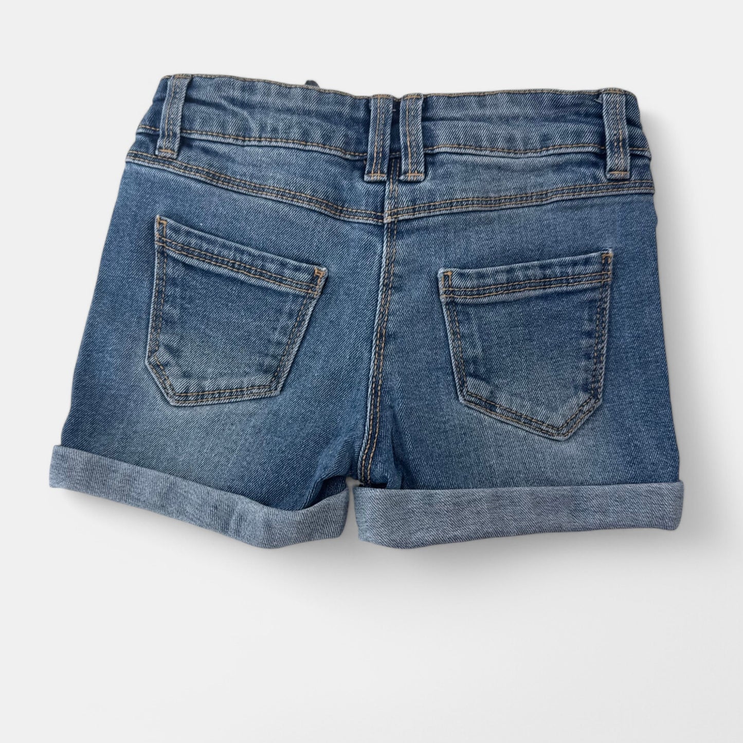 Short Tape à l'oeil : 3 ans