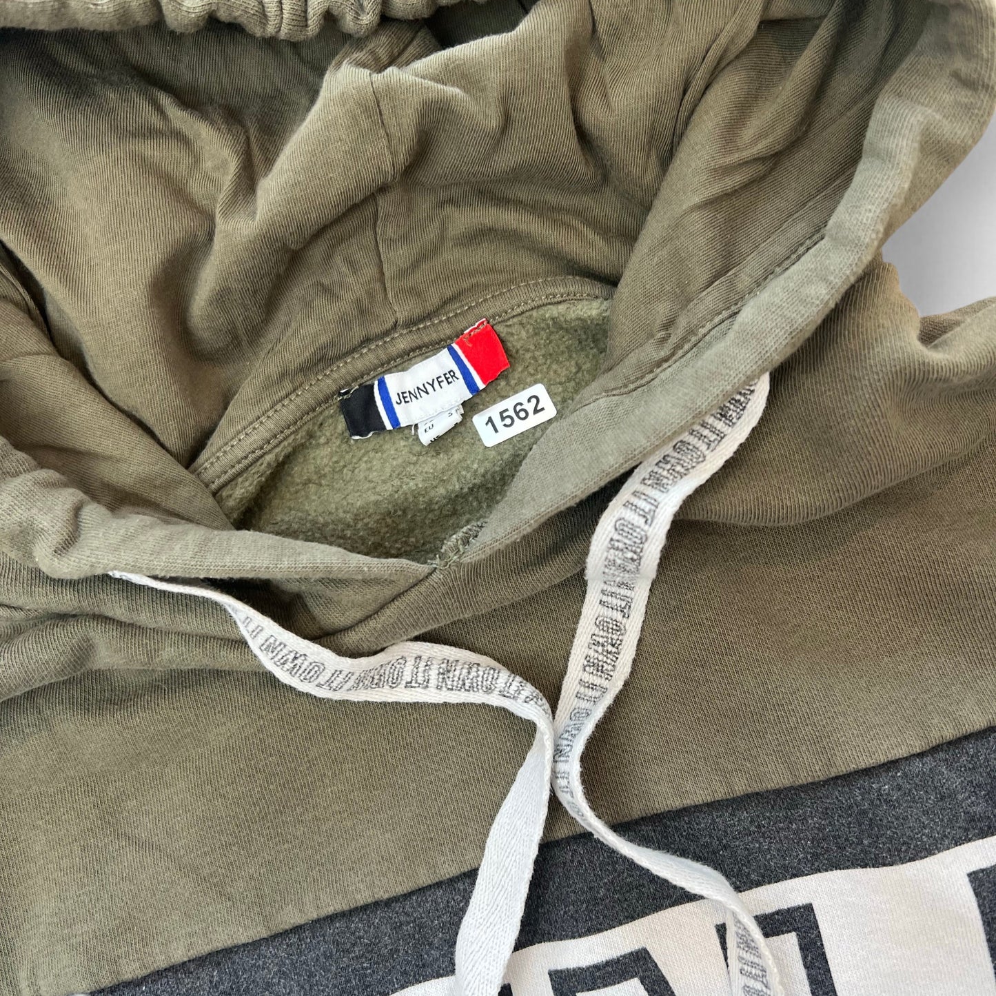 Pull Jennyfer : 16 ans