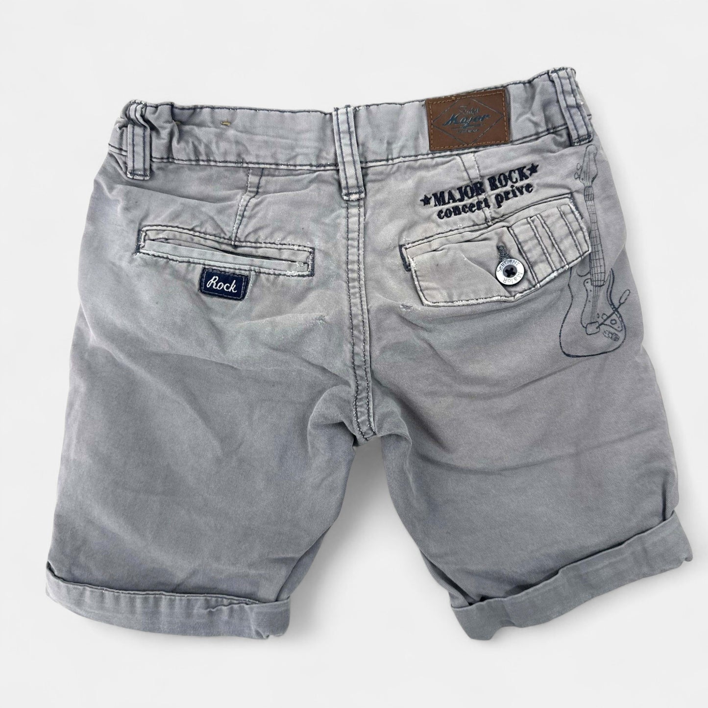 Short Sergent Major : 4 ans