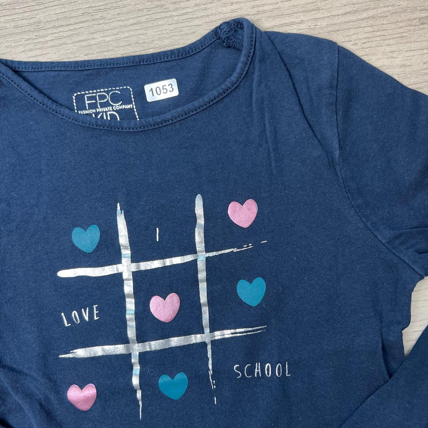 T-Shirt Fashion Private Company : 6 ans