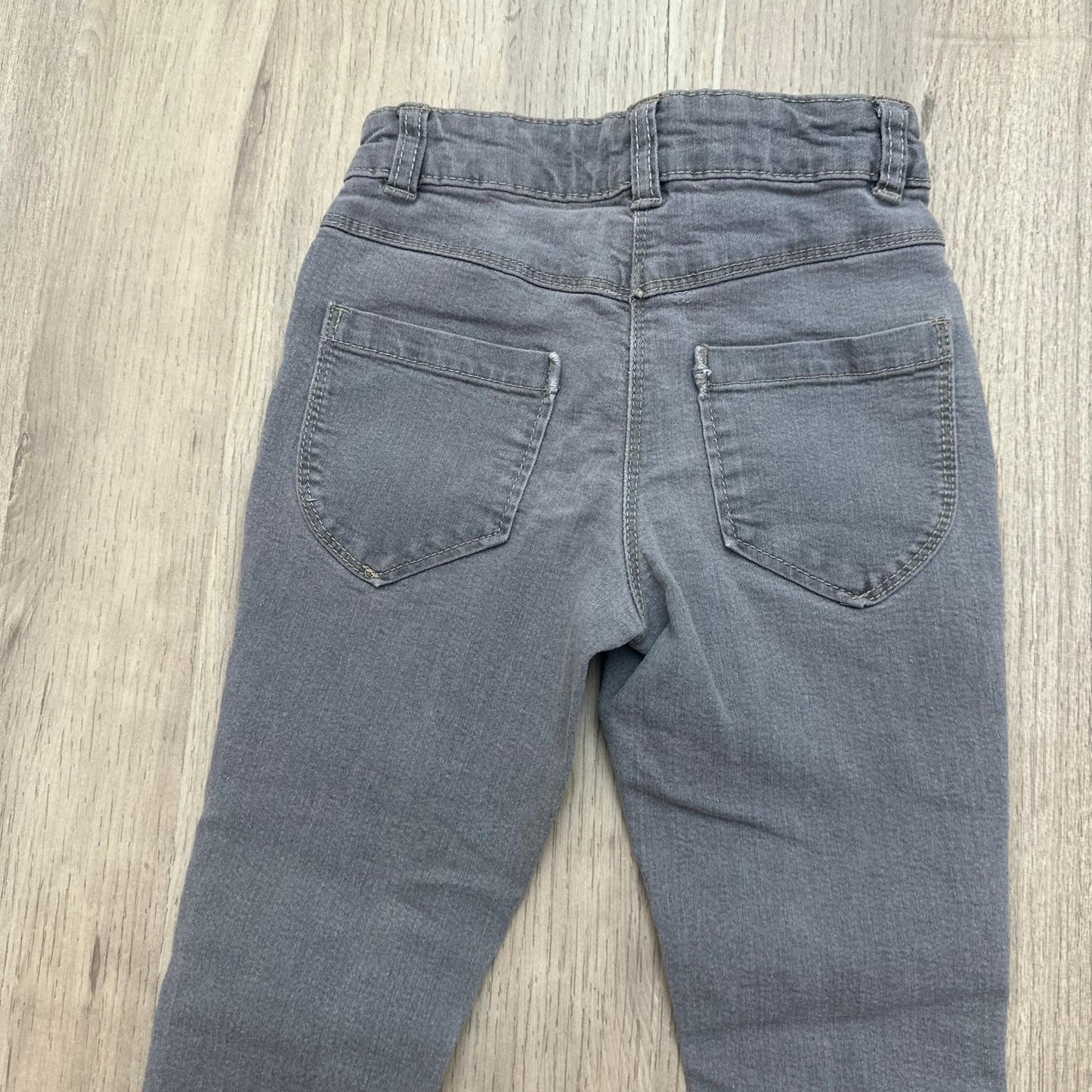 Pantalon slim fit Kiabi : 5 ans