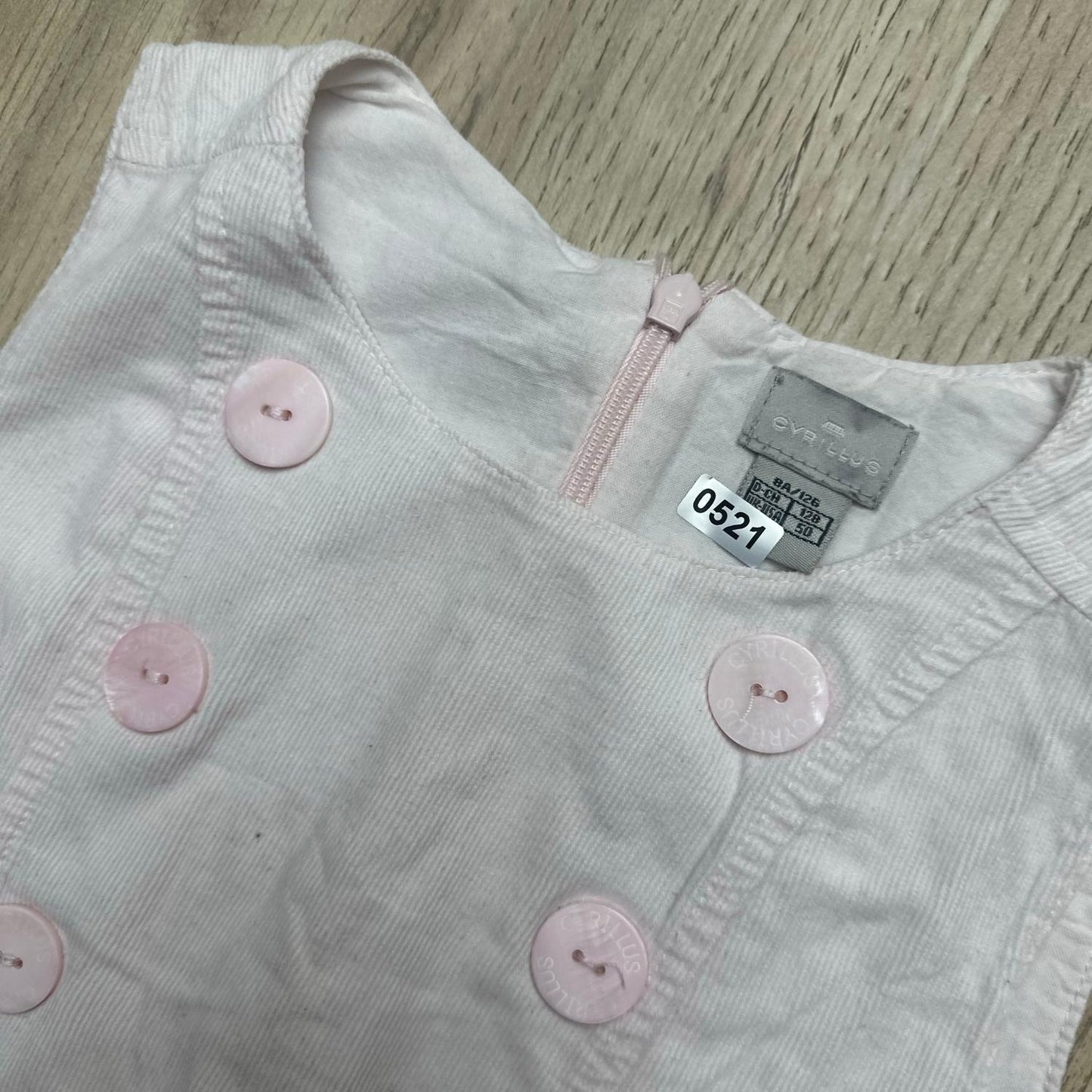 Robe Cyrillus : 8 ans